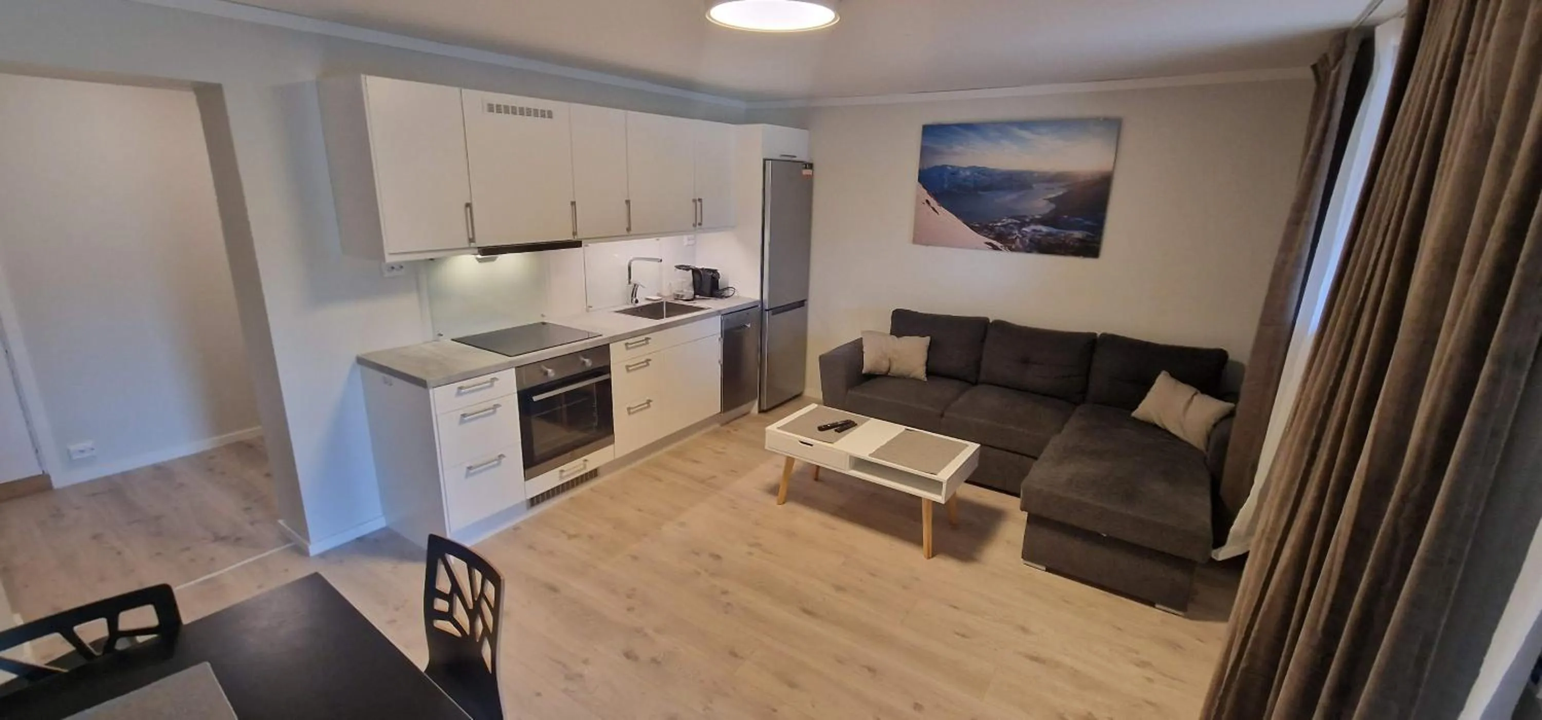 Kitchen or kitchenette in Haugetuft Apartments