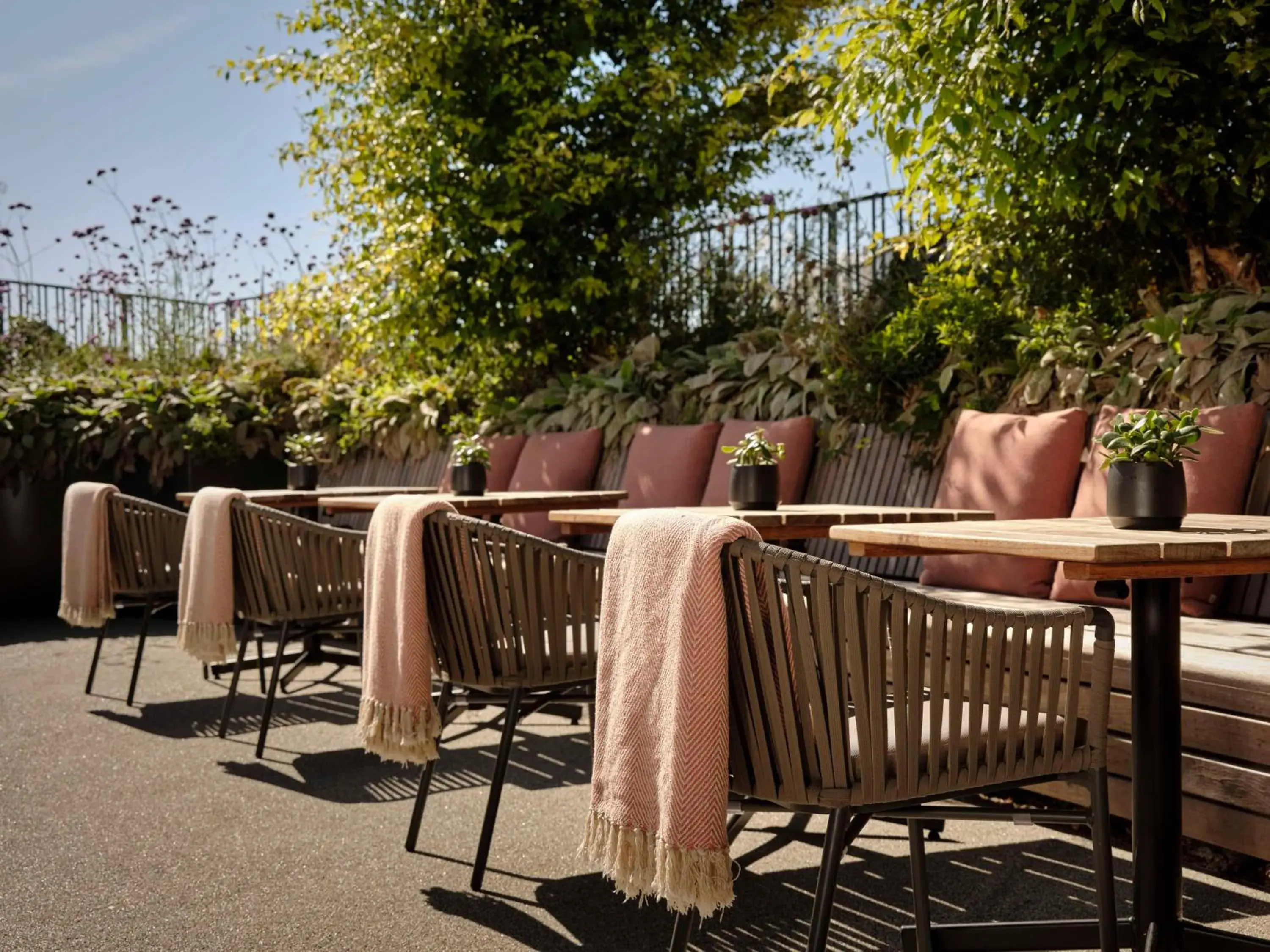 Lounge or bar in art'otel London Battersea Power Station, Powered by Radisson Hotels Lounge or bar in art'otel London Battersea Power Station, Powered by Radisson Hotels