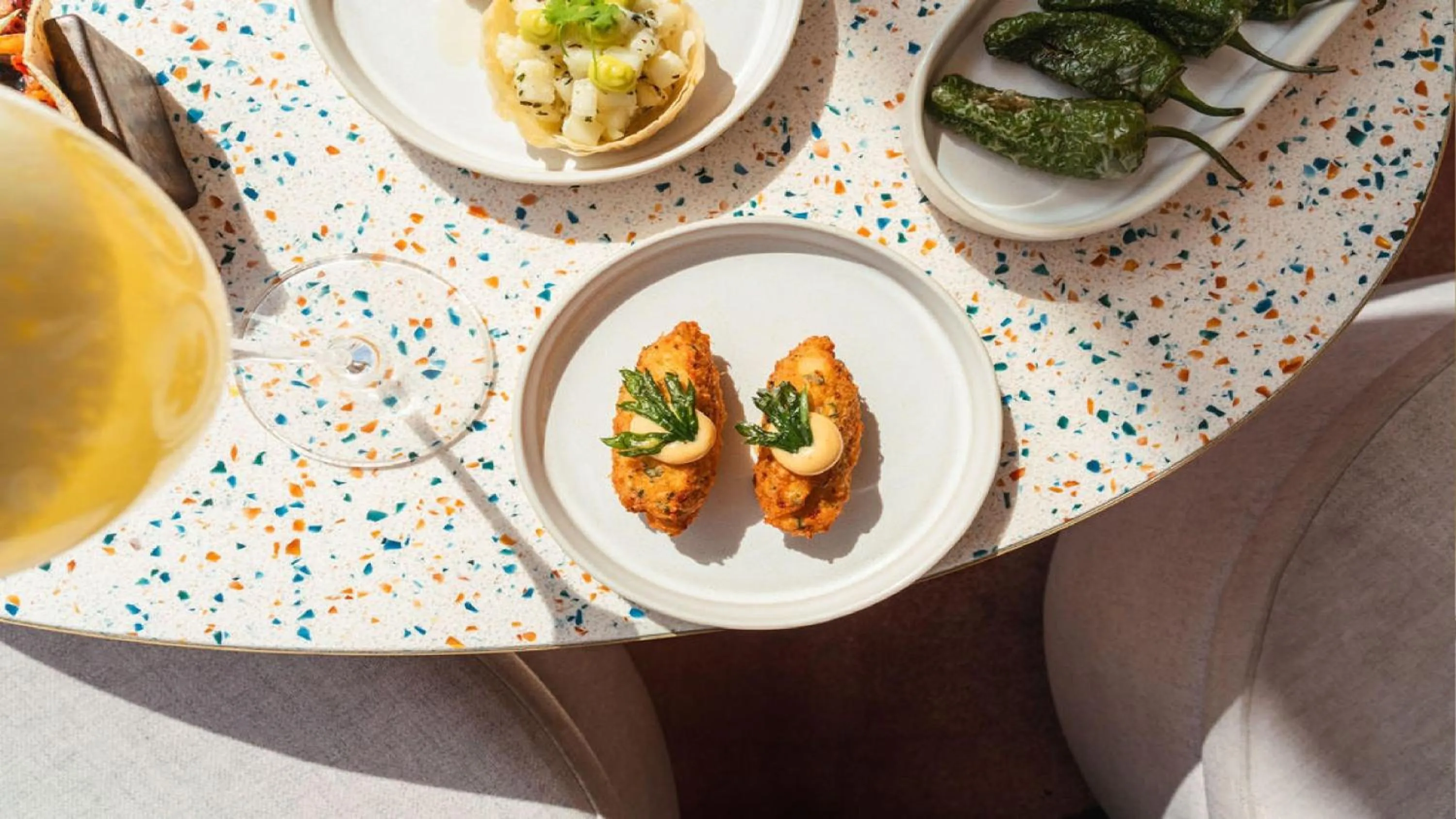 Food and drinks in art'otel London Battersea Power Station, Powered by Radisson Hotels