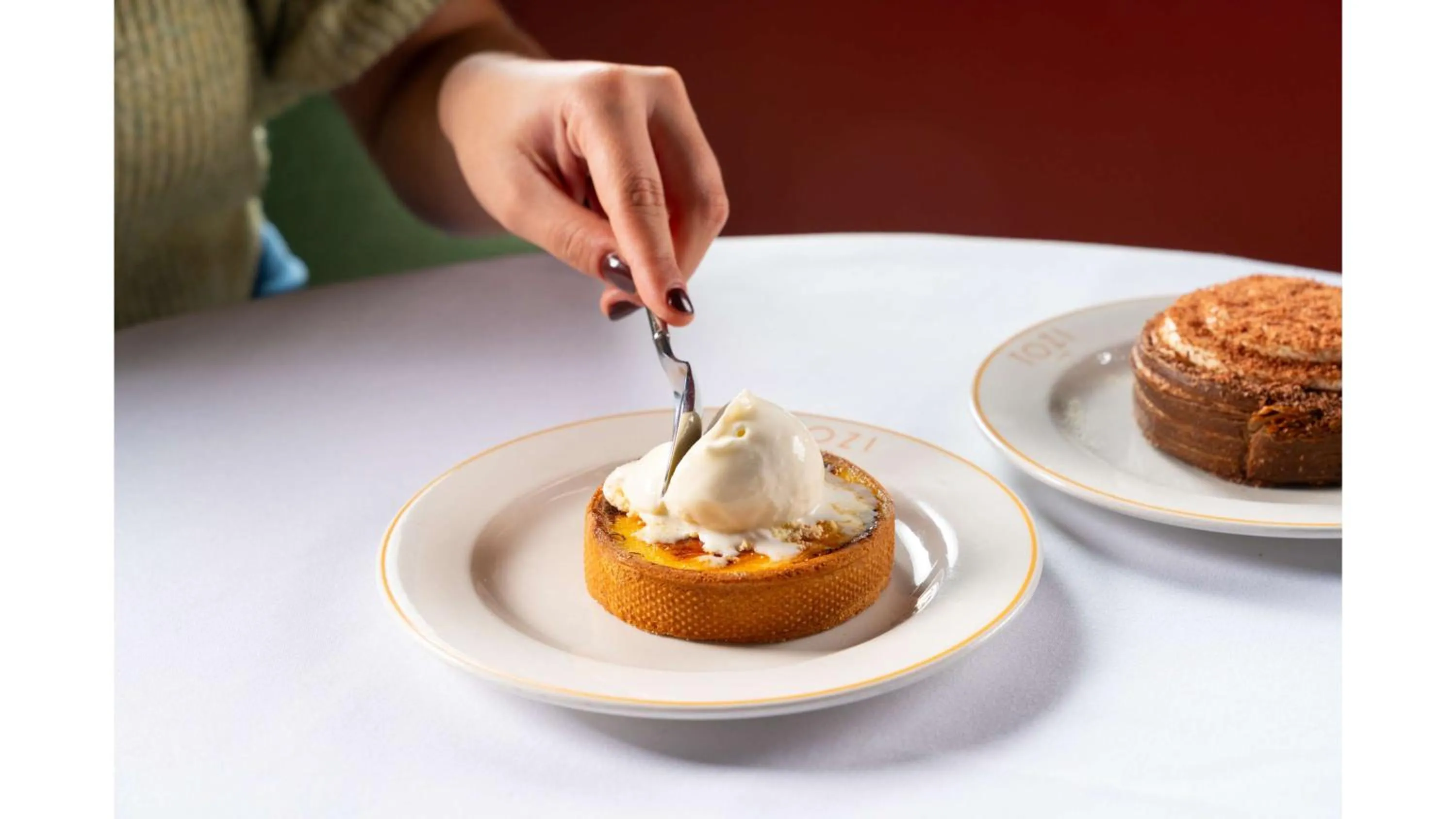 Food and drinks in art'otel London Battersea Power Station, Powered by Radisson Hotels