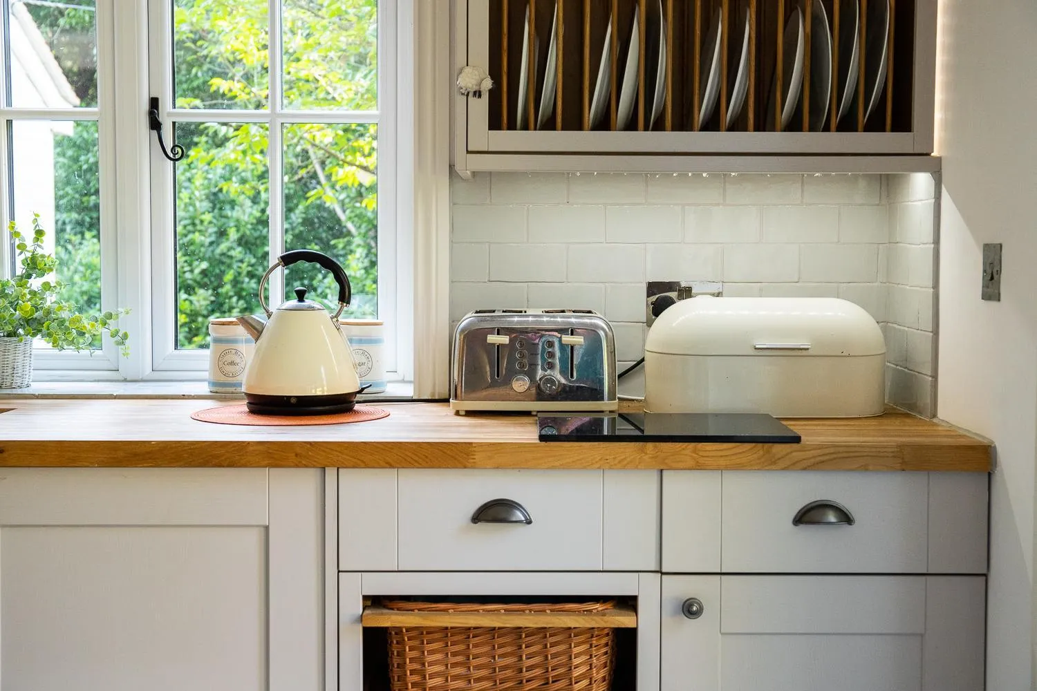 Kitchen or kitchenette in 5Bed-10Guests-Fireplace-HotTub-Pets ok-Parking