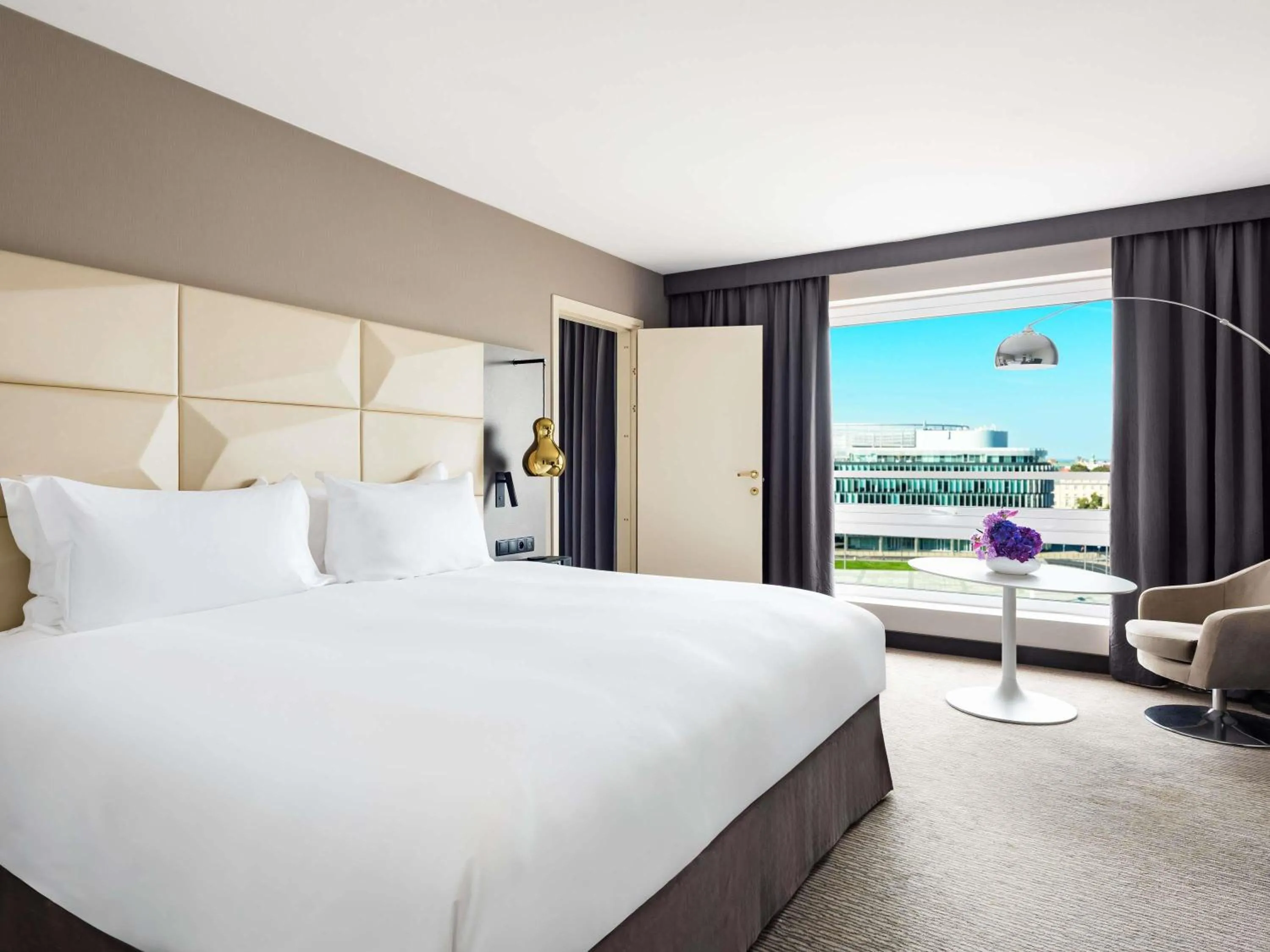 Bedroom, Bed in Sofitel Warsaw Victoria