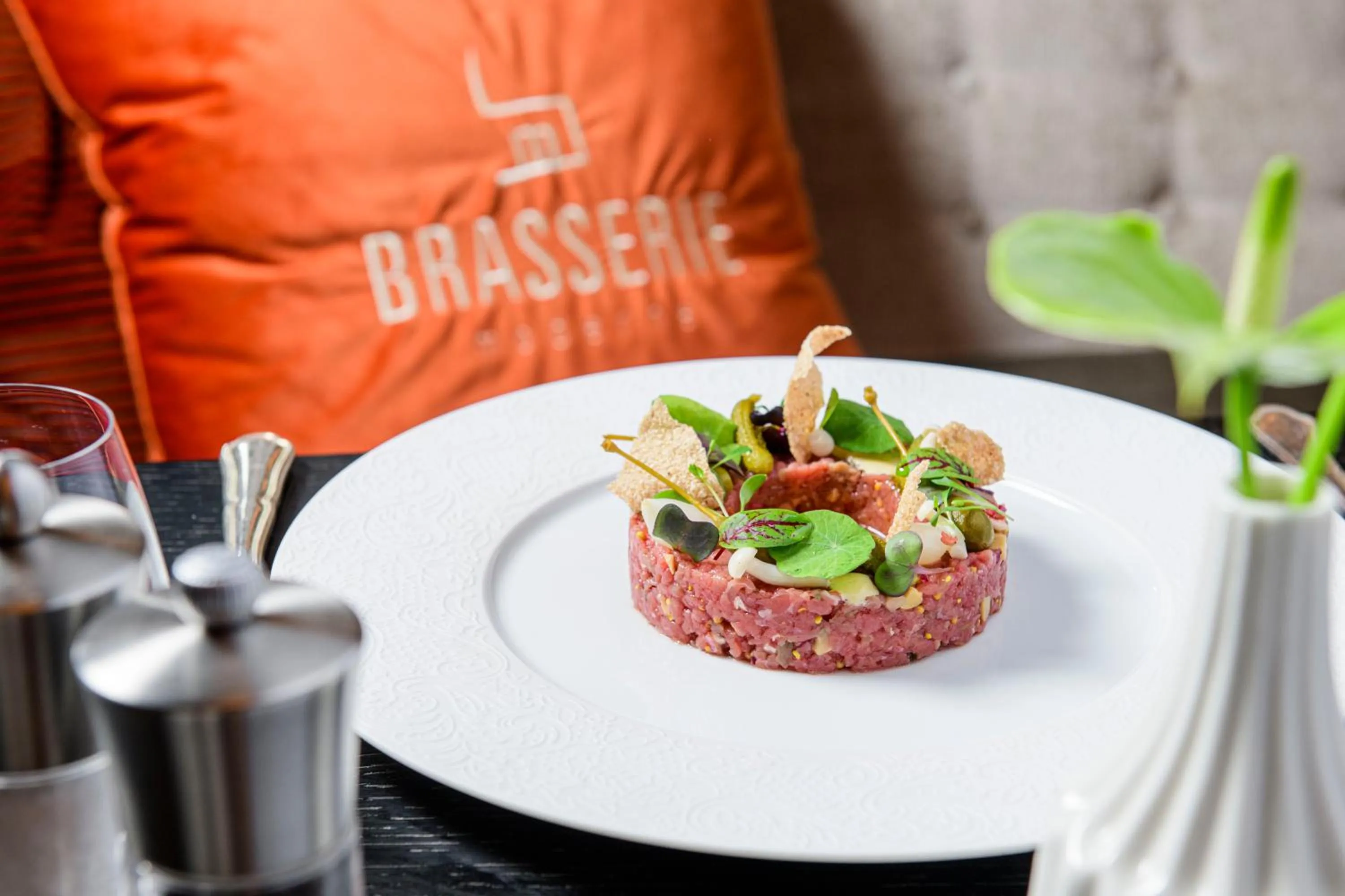 Restaurant/places to eat in Sofitel Warsaw Victoria