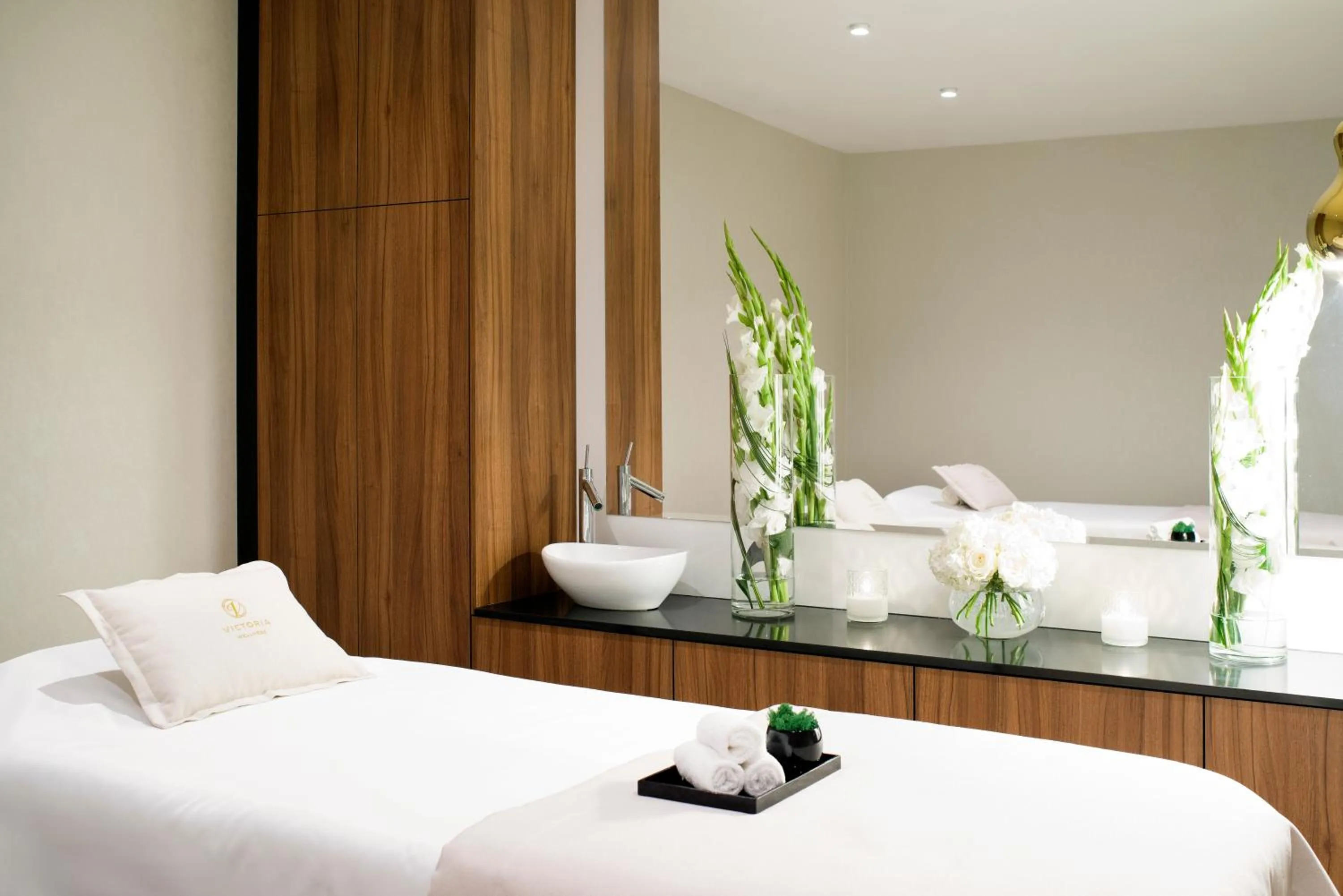 Massage, Bed in Sofitel Warsaw Victoria