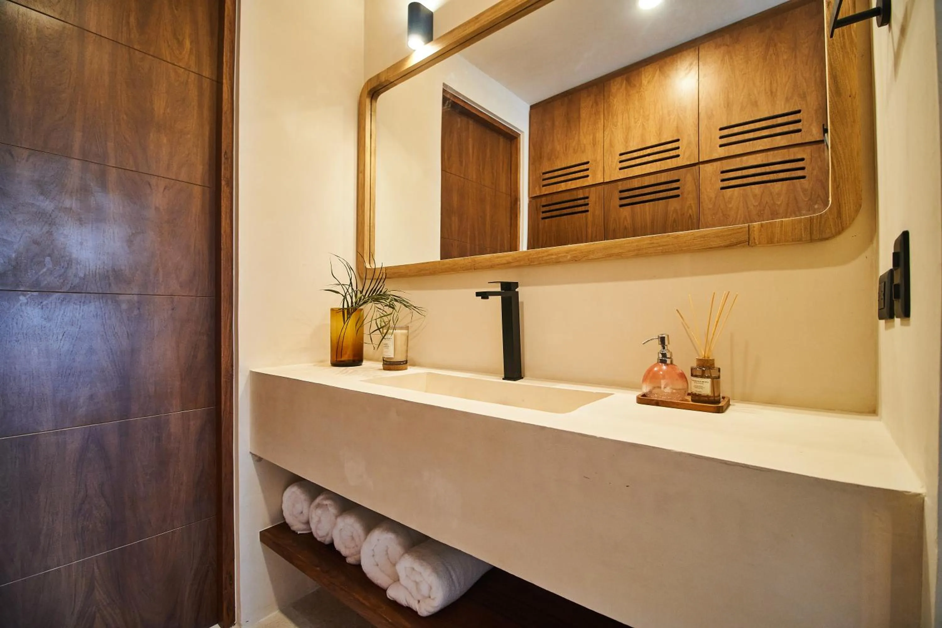 Bathroom in Increíble Departamento en la Jungla Private Pool By Yeah