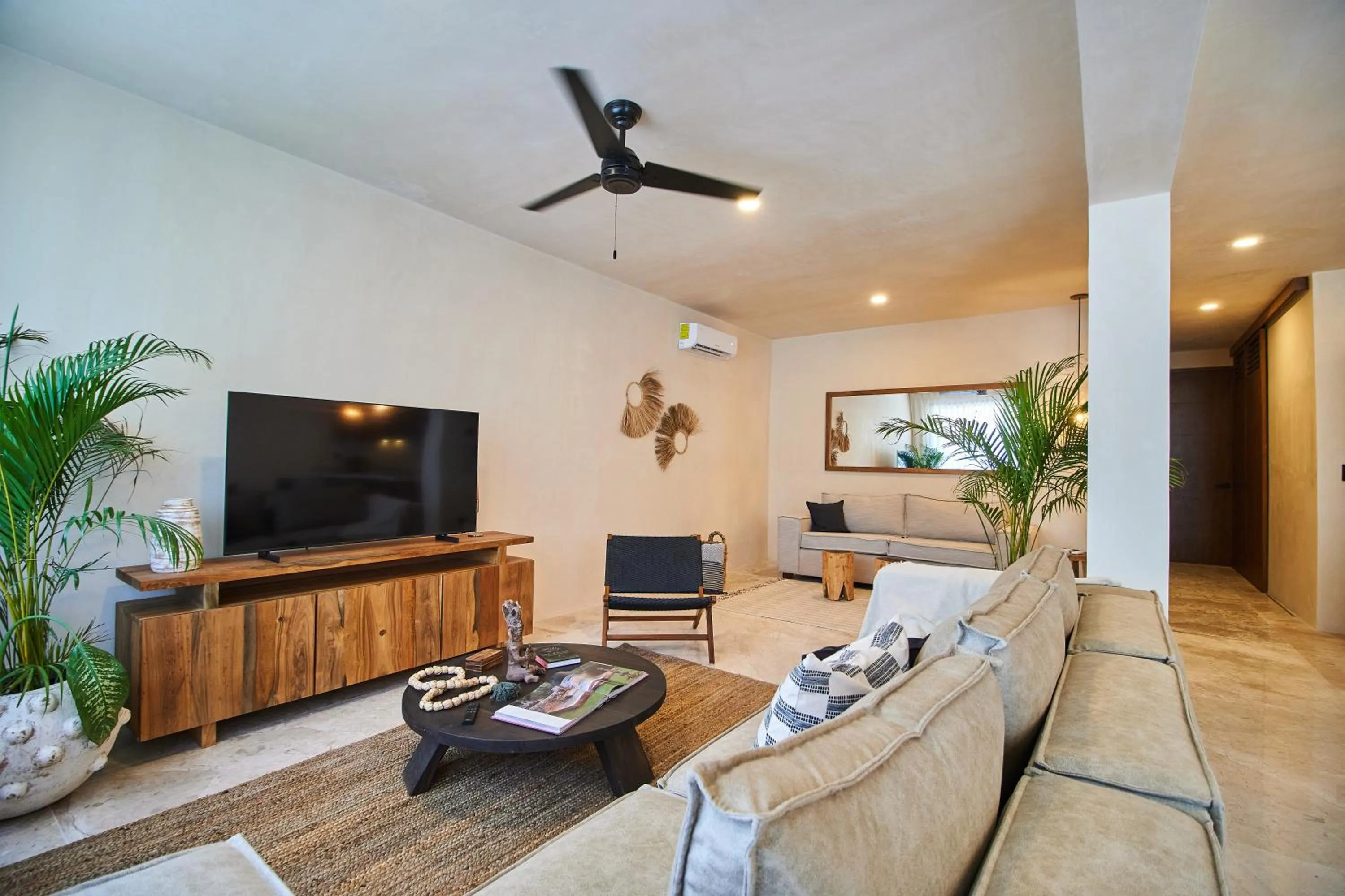 TV and multimedia in Increíble Departamento en la Jungla Private Pool By Yeah