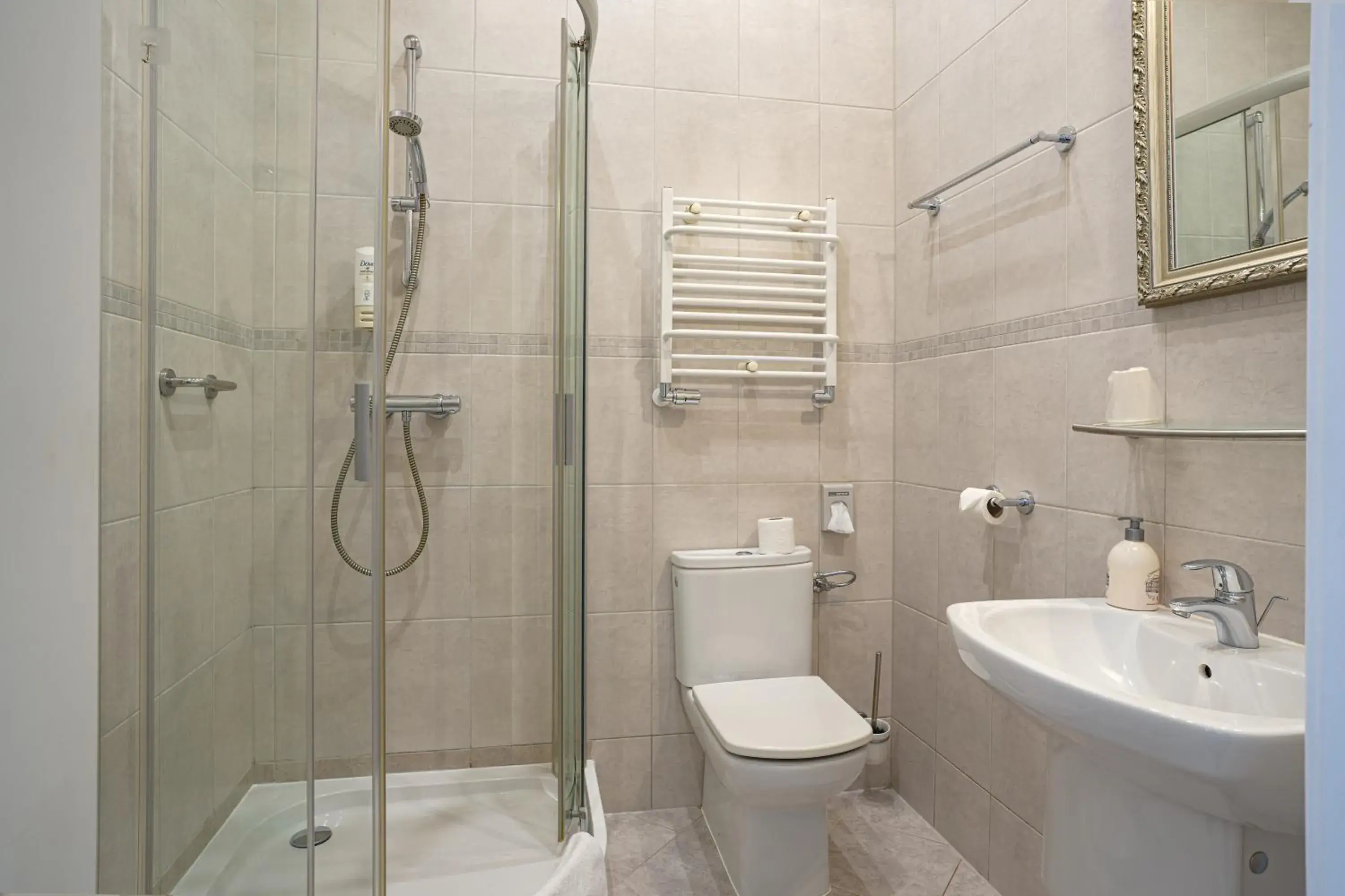 Double or Twin Room with Balcony in Hotel Amalia Double or Twin Room with Balcony in Hotel Amalia