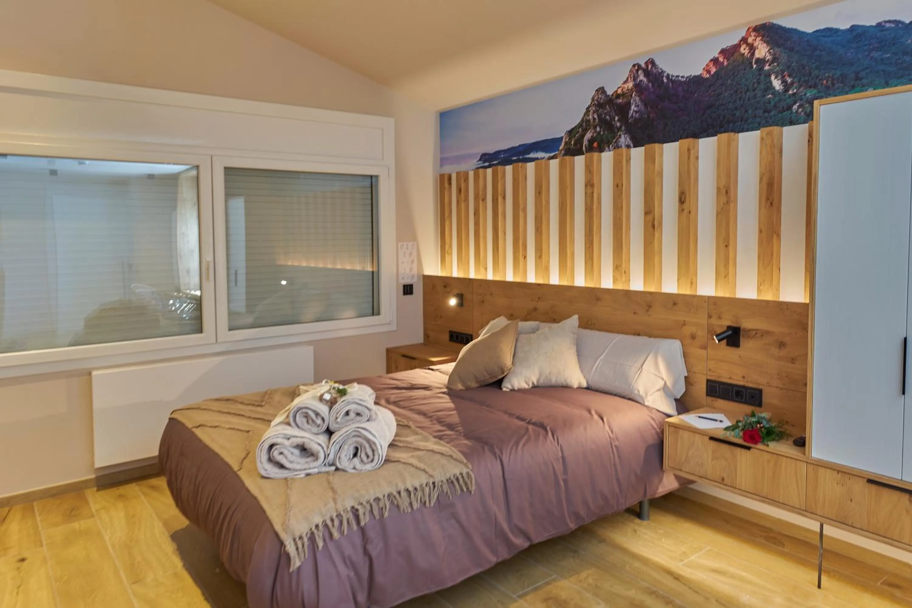 Bed in HOTEL LA CABANA BERGA