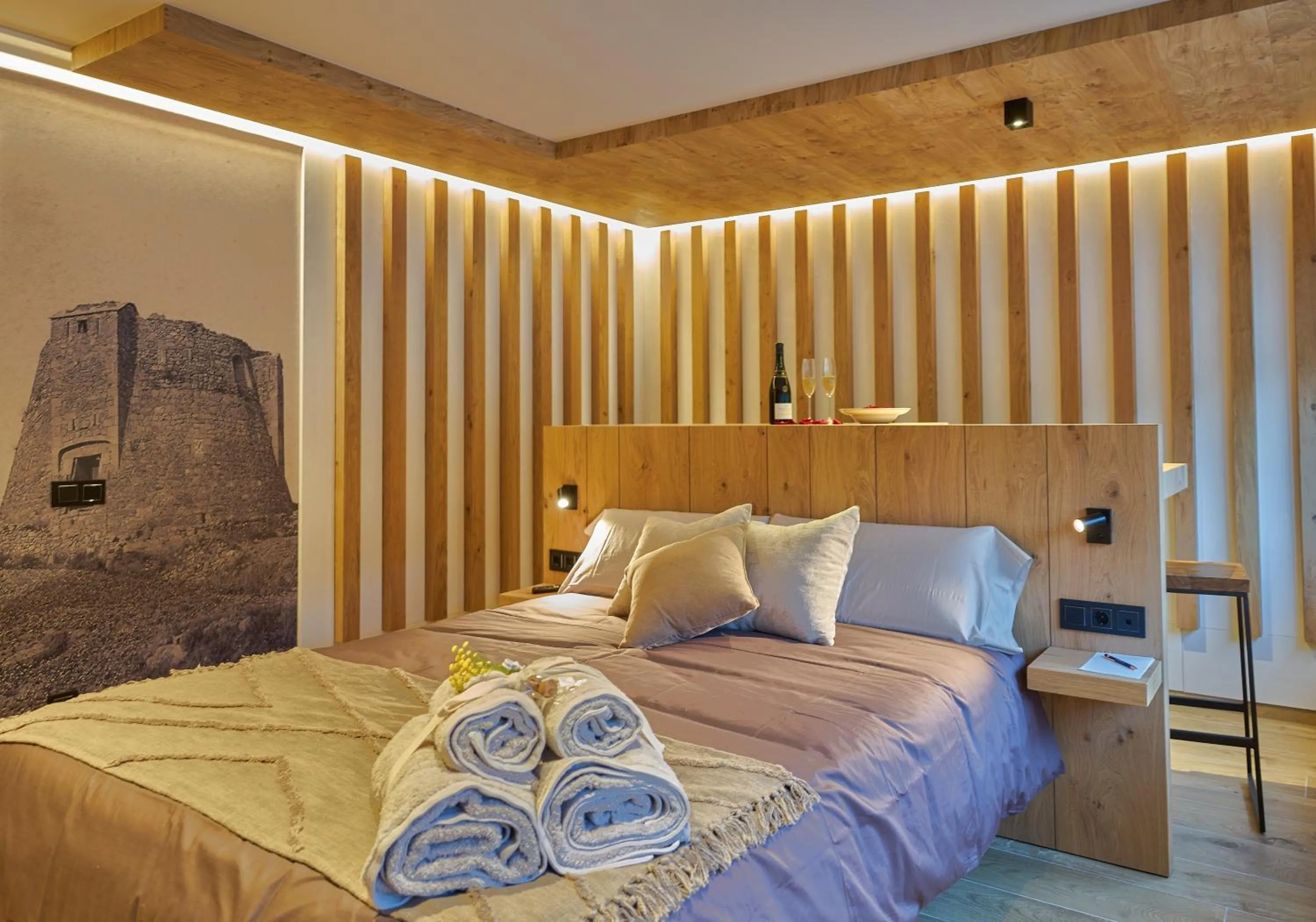 Bed in HOTEL LA CABANA BERGA