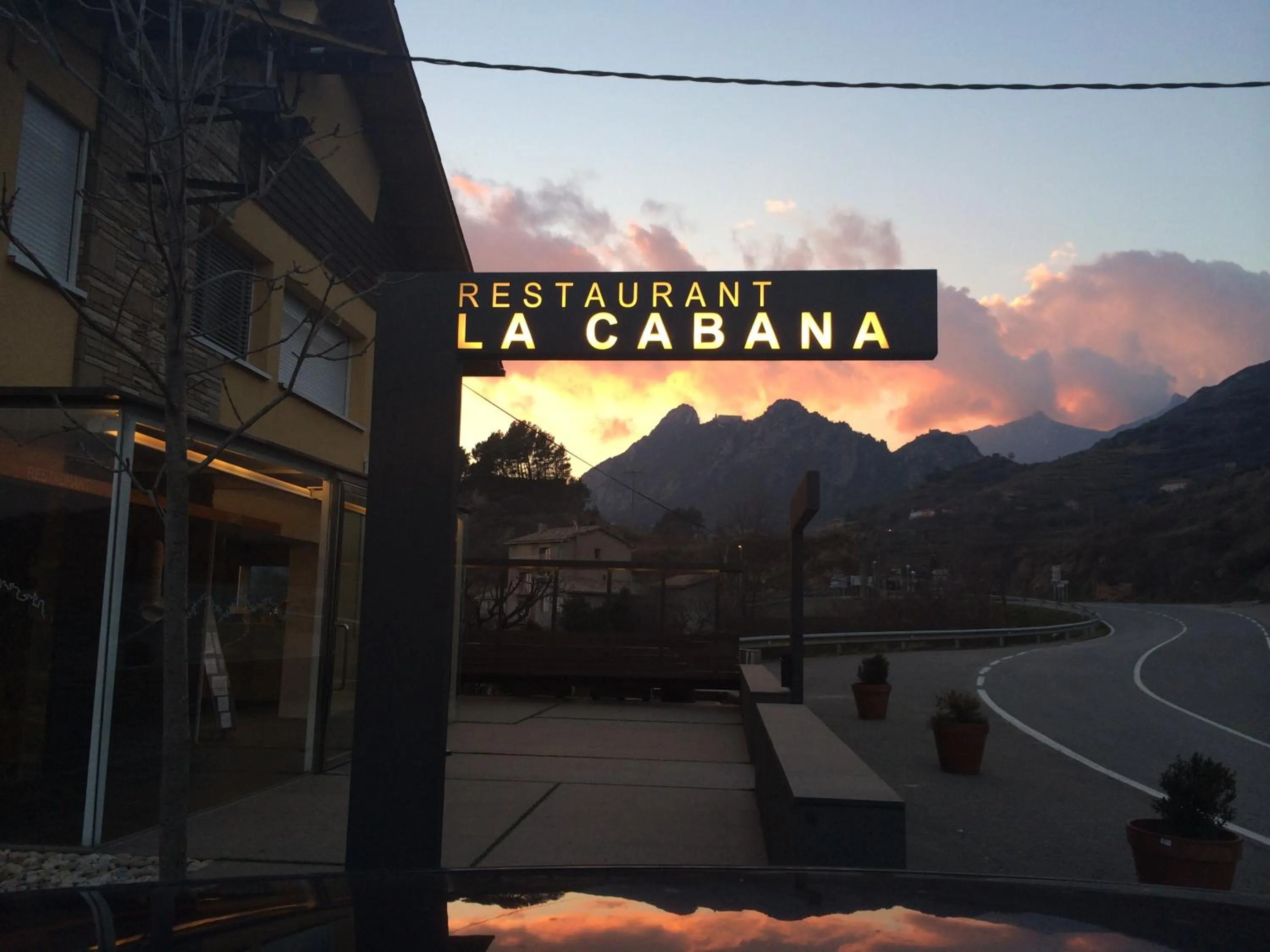 Property logo or sign in HOTEL LA CABANA BERGA