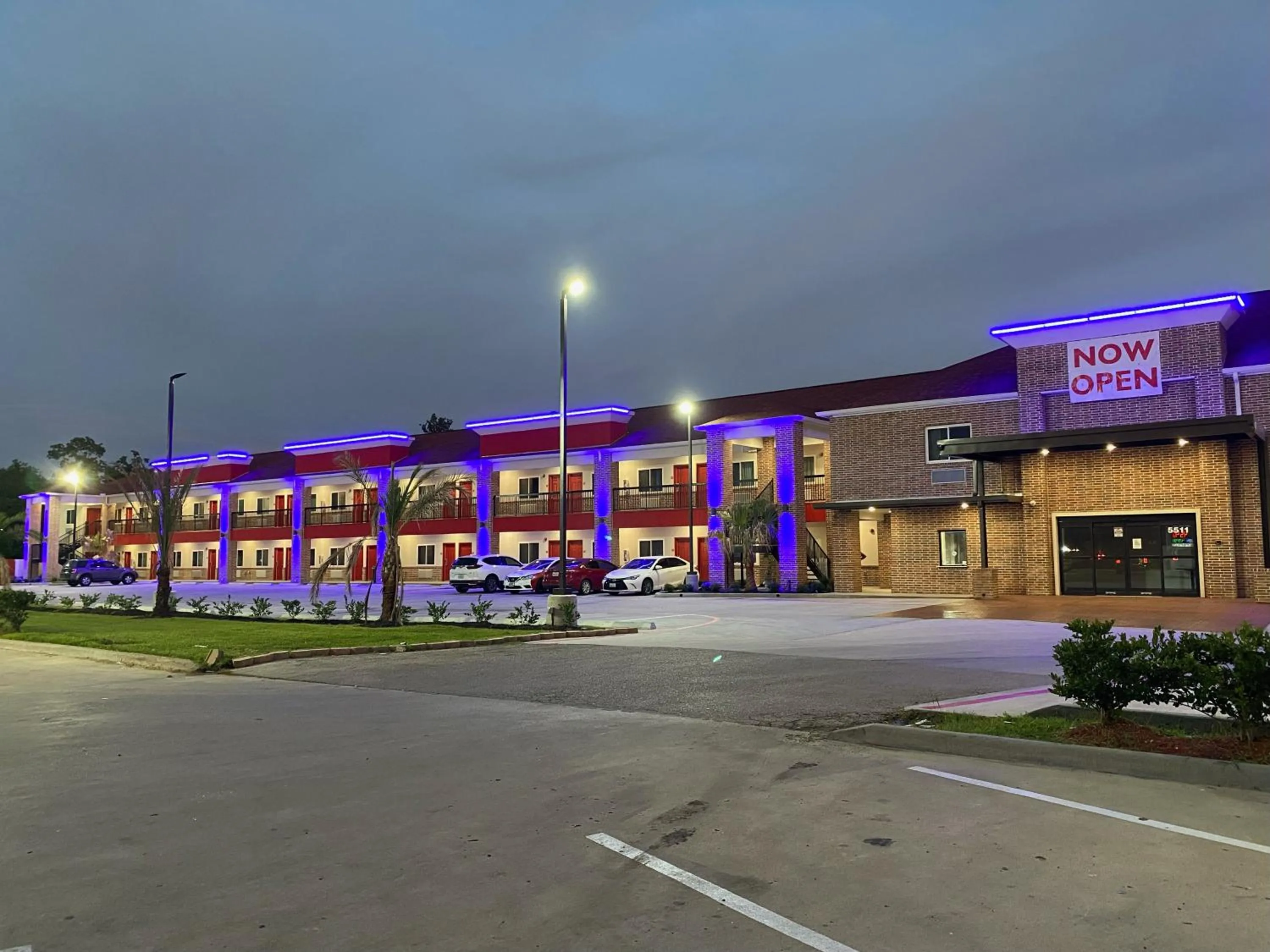 Property building in PALACEINN-ARCOLA