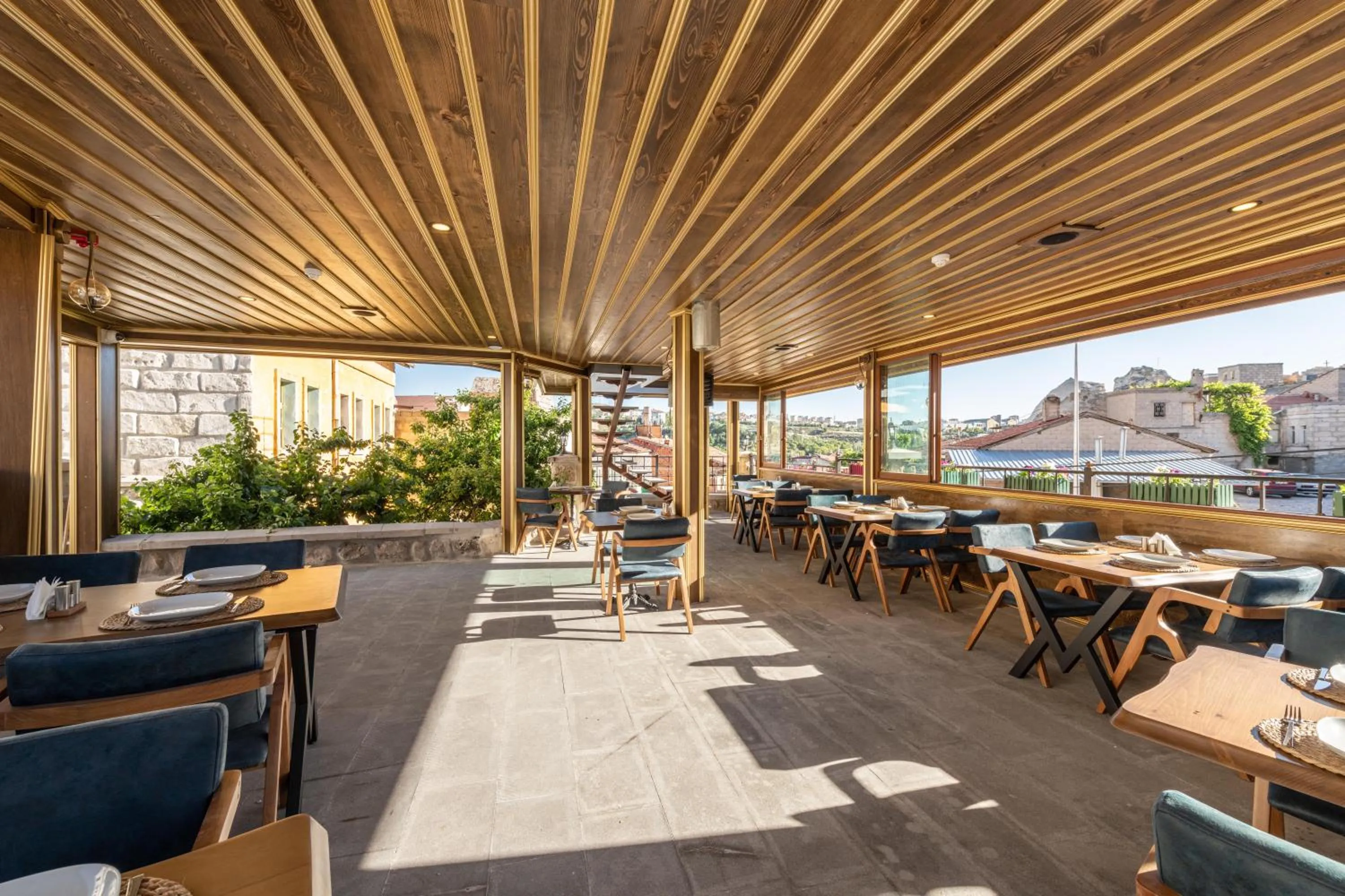 Restaurant/places to eat in Foremanson Cave Hotel