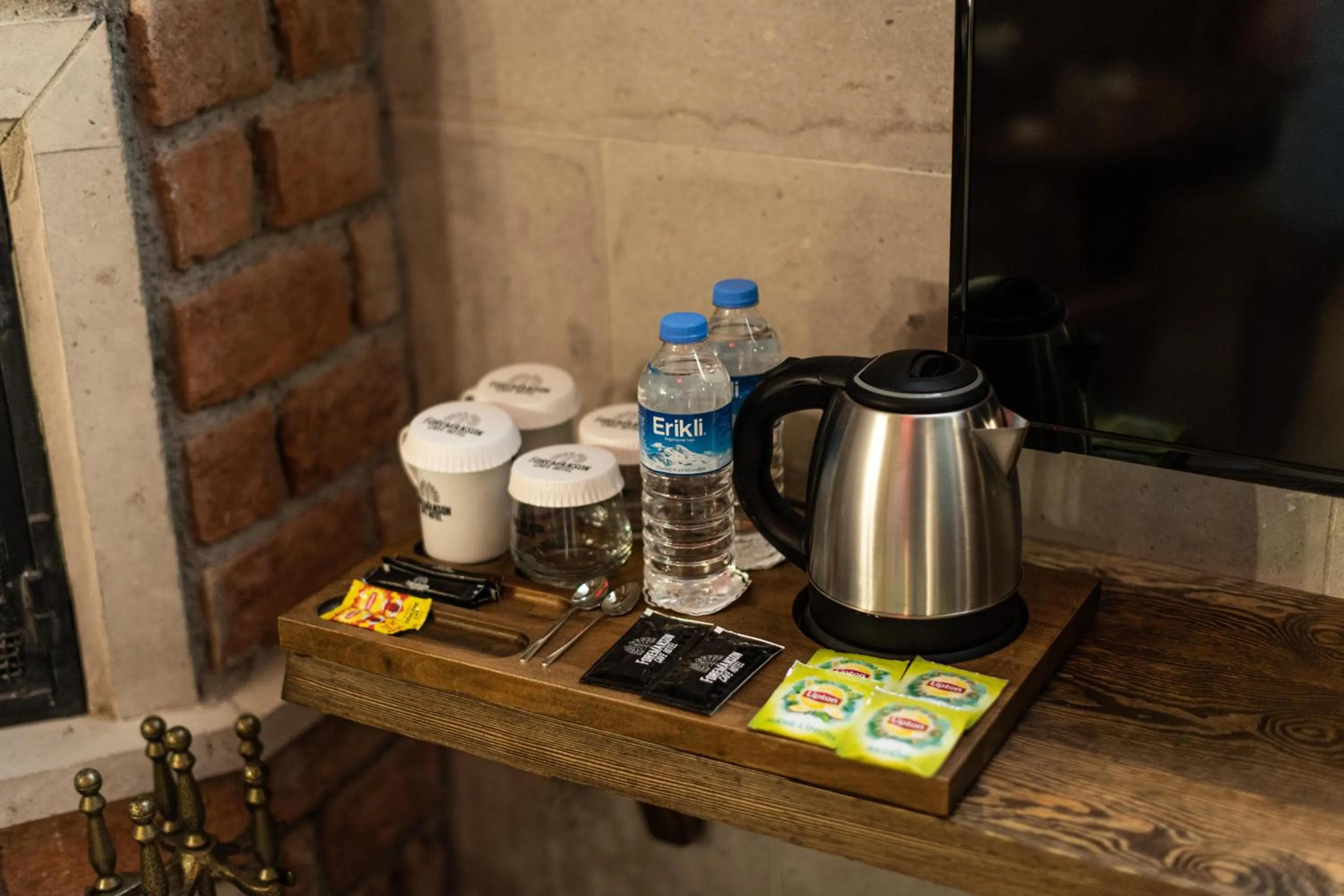 Coffee/tea facilities in Foremanson Cave Hotel