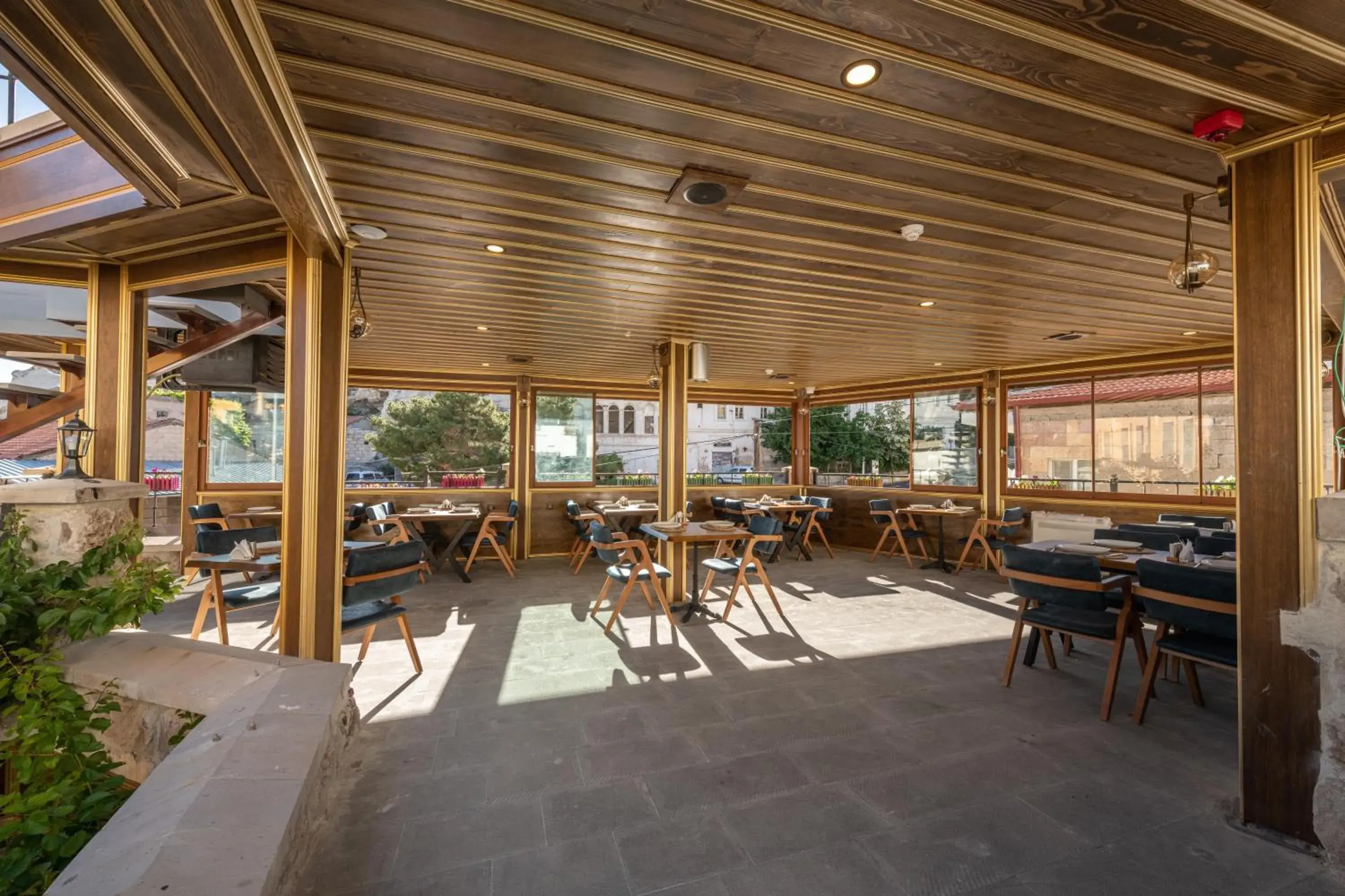 Restaurant/places to eat in Foremanson Cave Hotel Restaurant/places to eat in Foremanson Cave Hotel