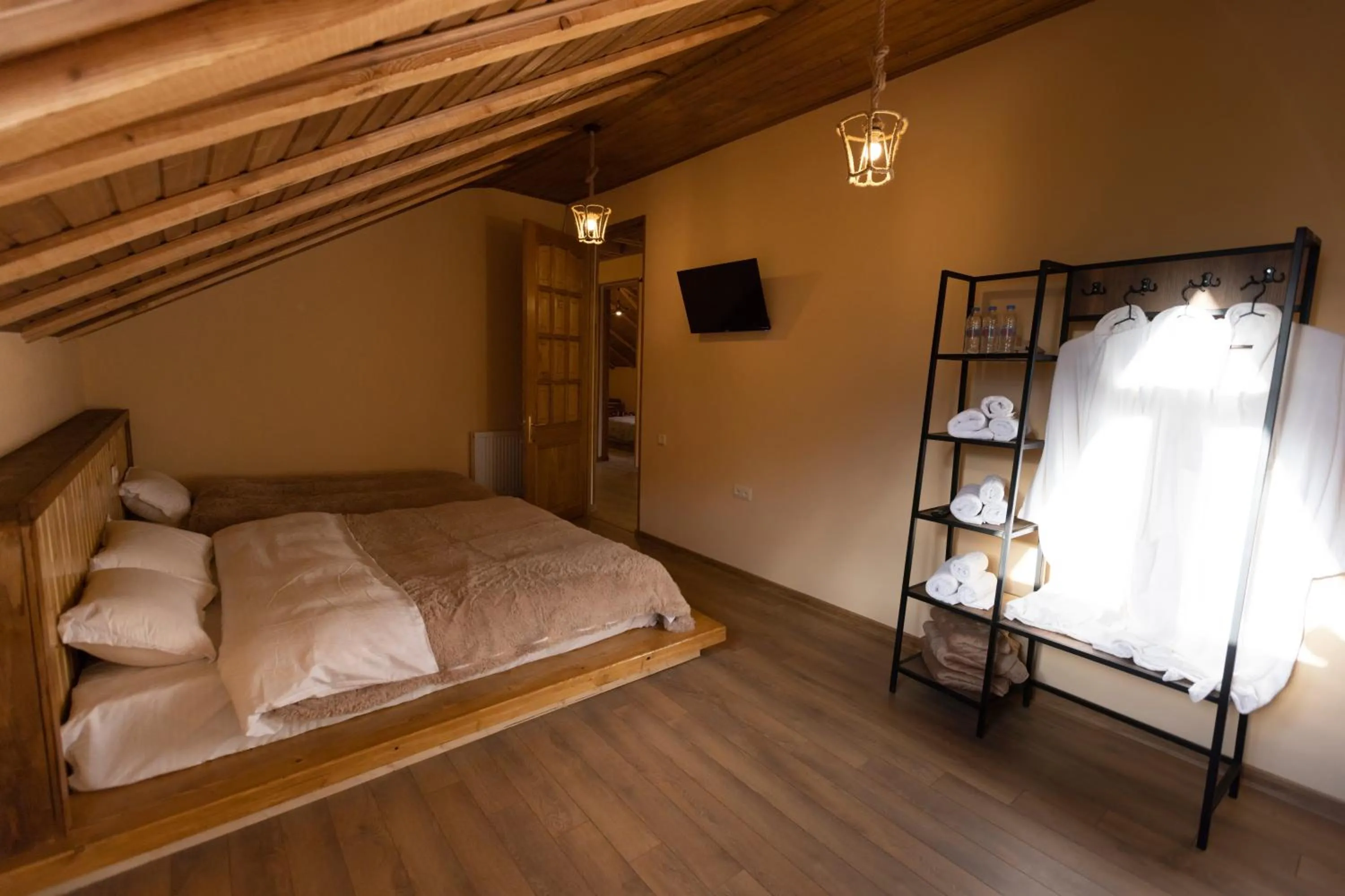 Bedroom, Bed in GRAF Kazbegi