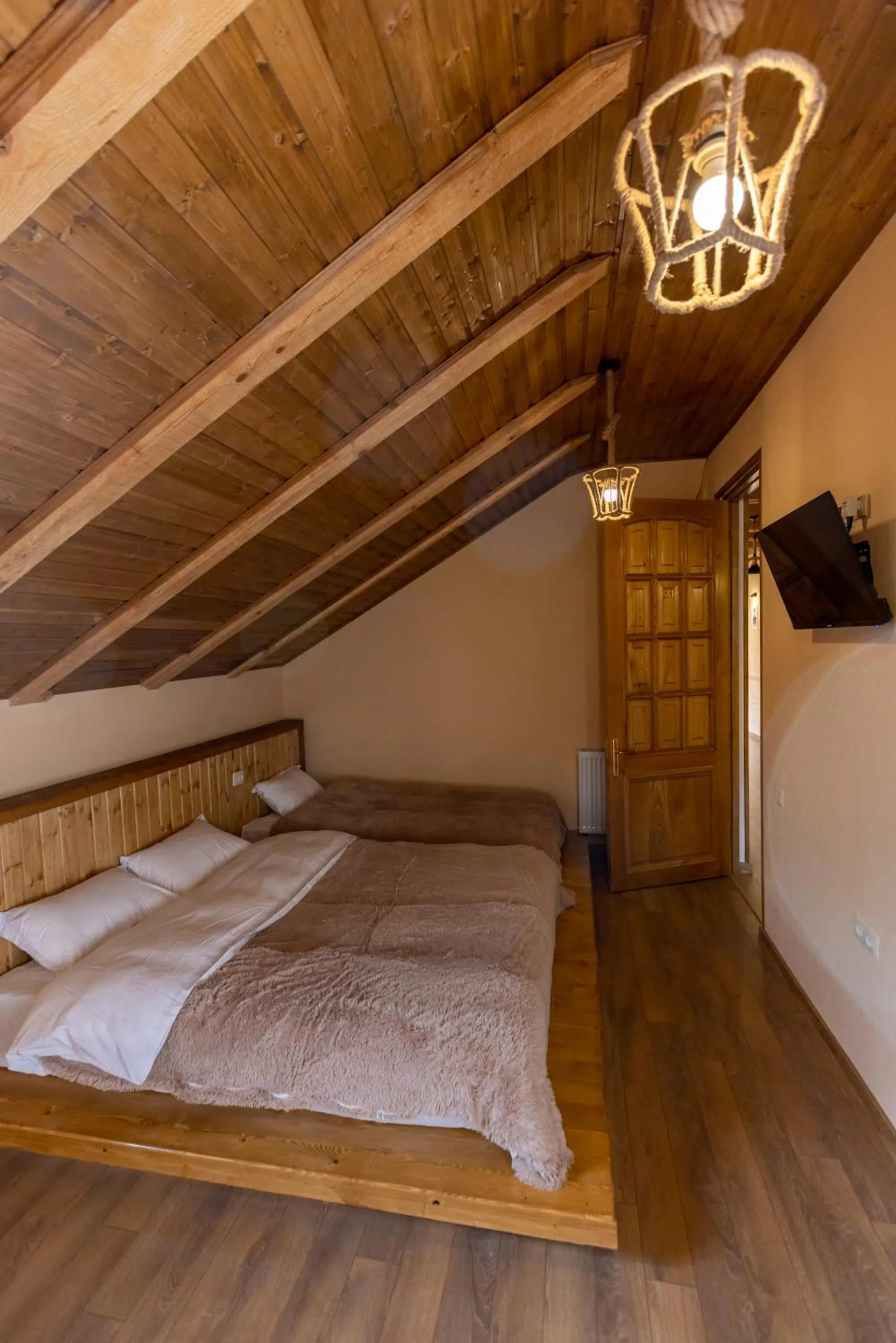 Bedroom, Bed in GRAF Kazbegi