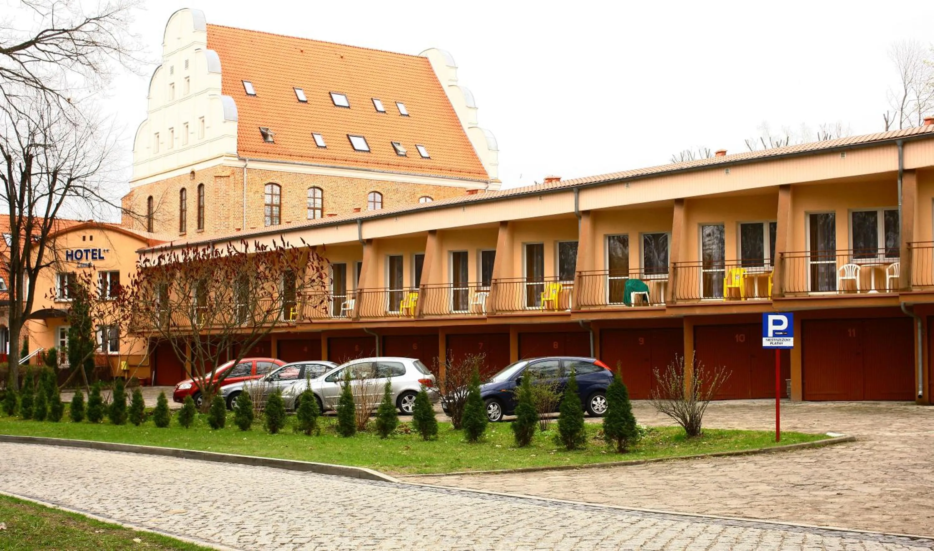 Property building in Hotel Zamek