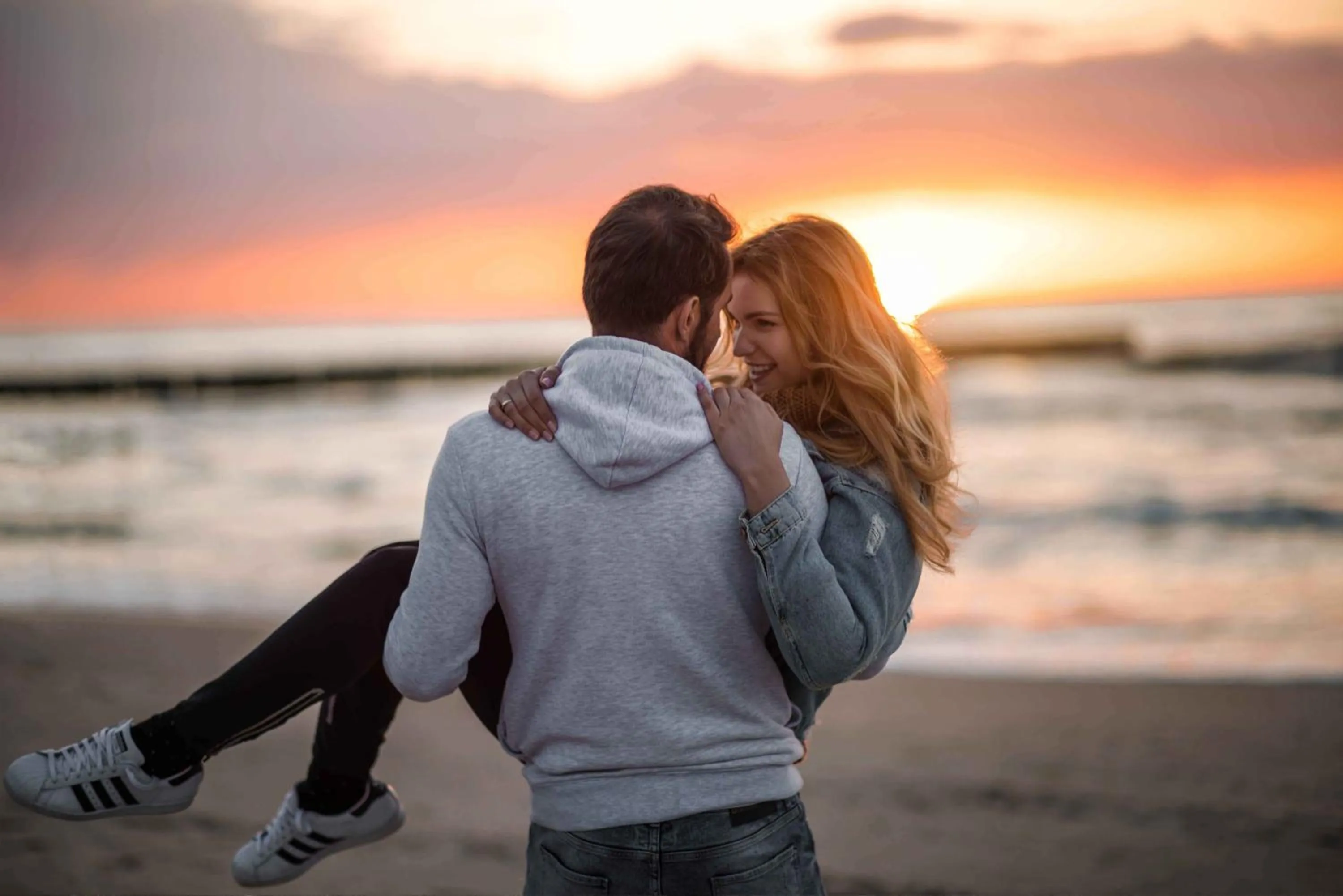 People in Hotel Senator