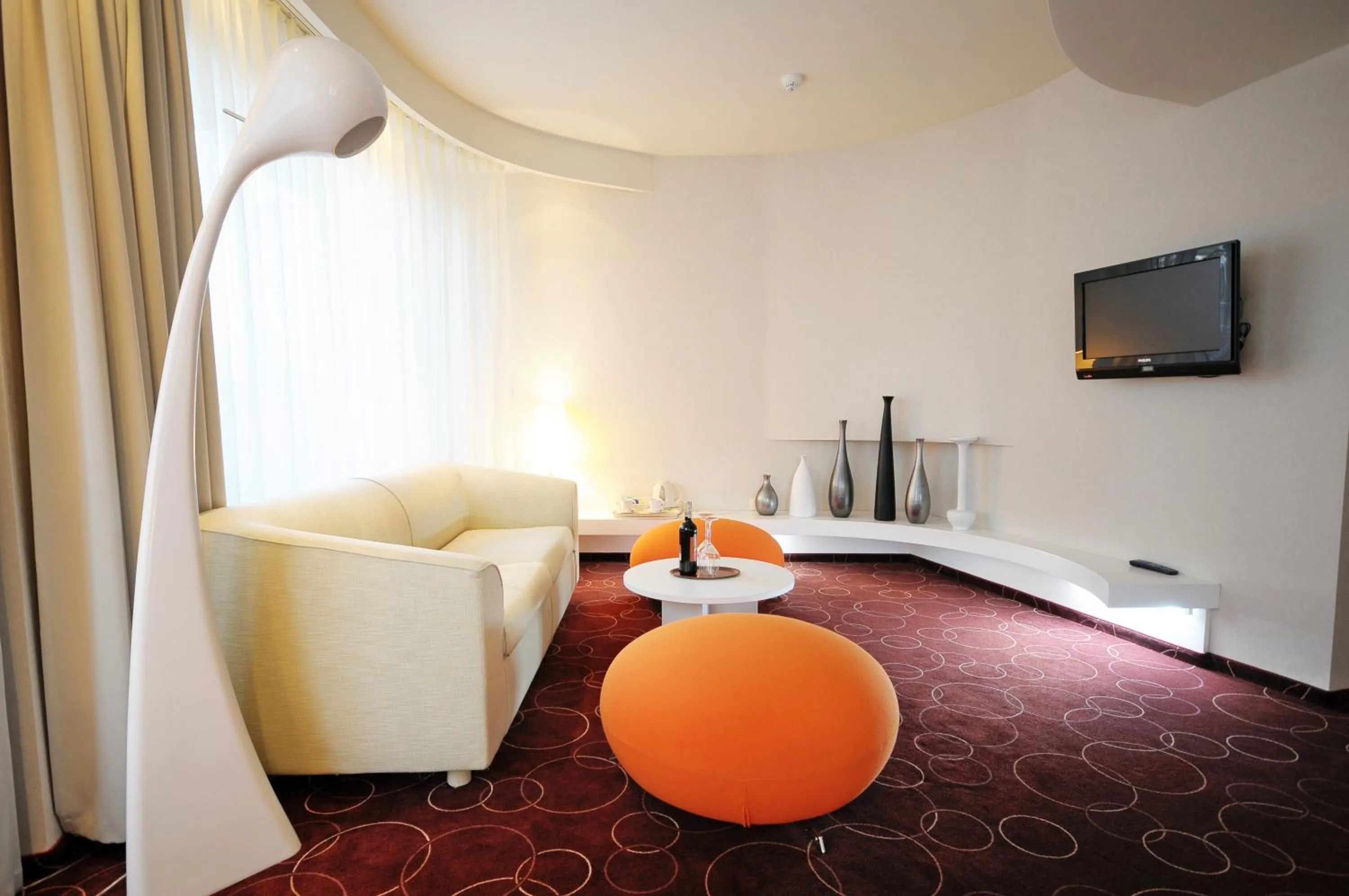 Seating area in Hotel Senator