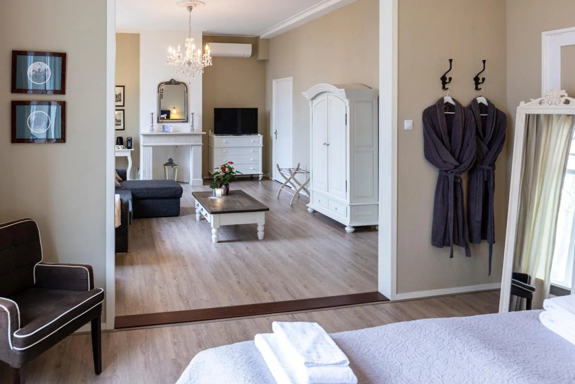 TV and multimedia, Bed in Bed & Breakfast Rijsterbosch