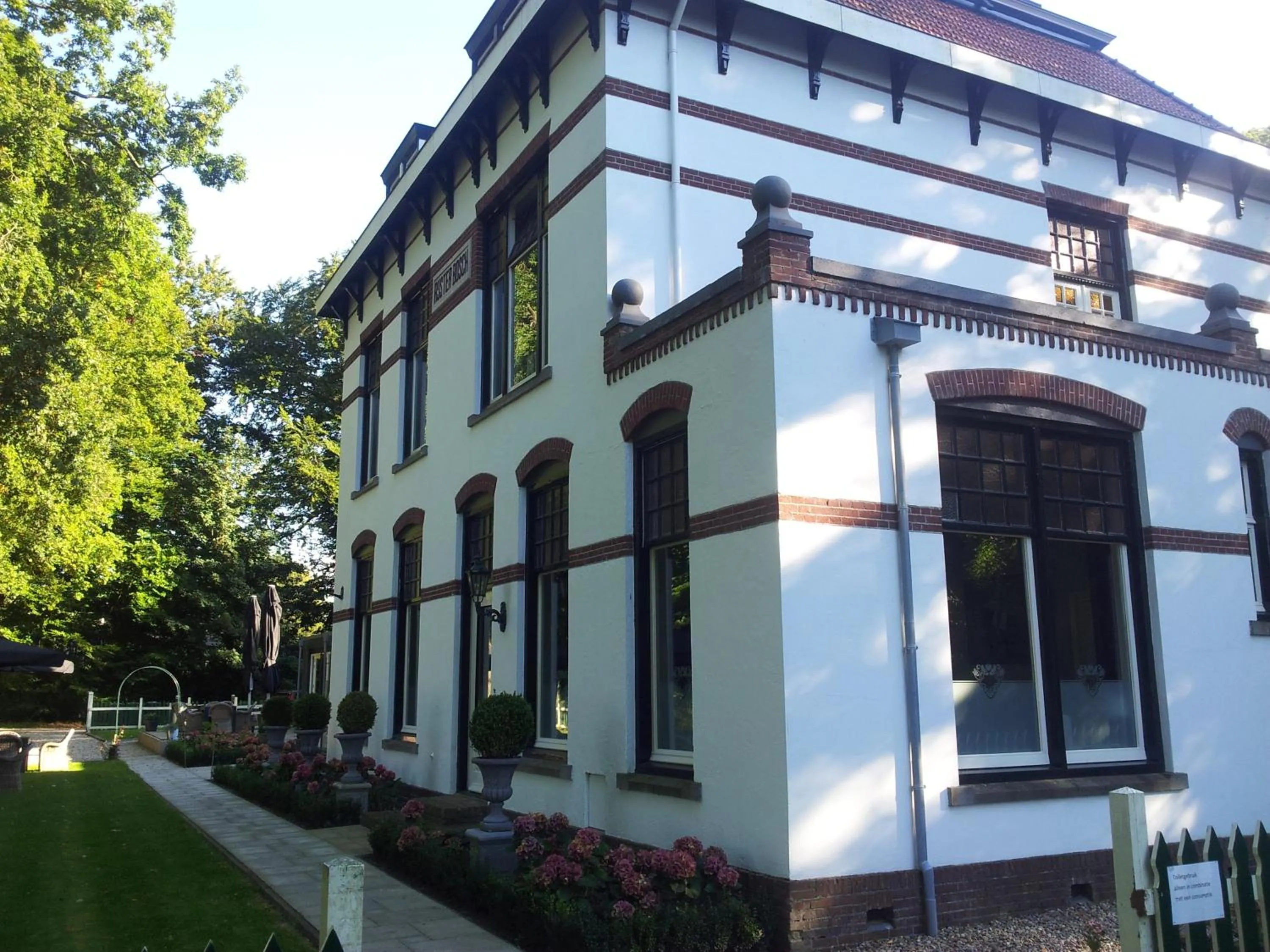 Facade/entrance in Bed & Breakfast Rijsterbosch