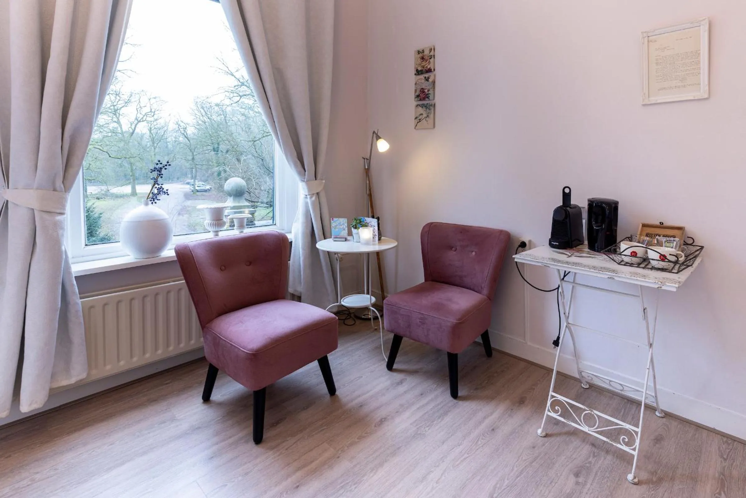 Seating area in Bed & Breakfast Rijsterbosch