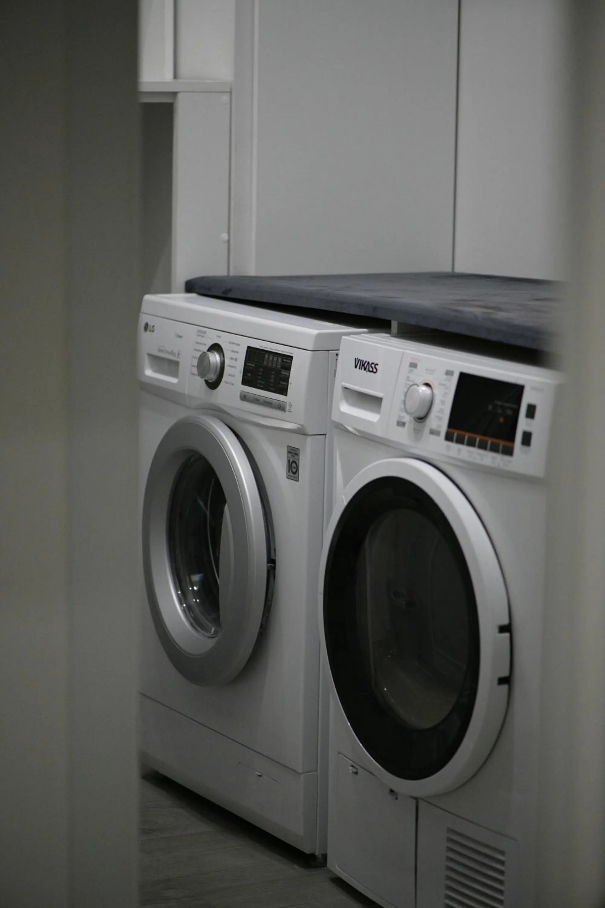 washing machine in Sweet Home Apart-Hotel