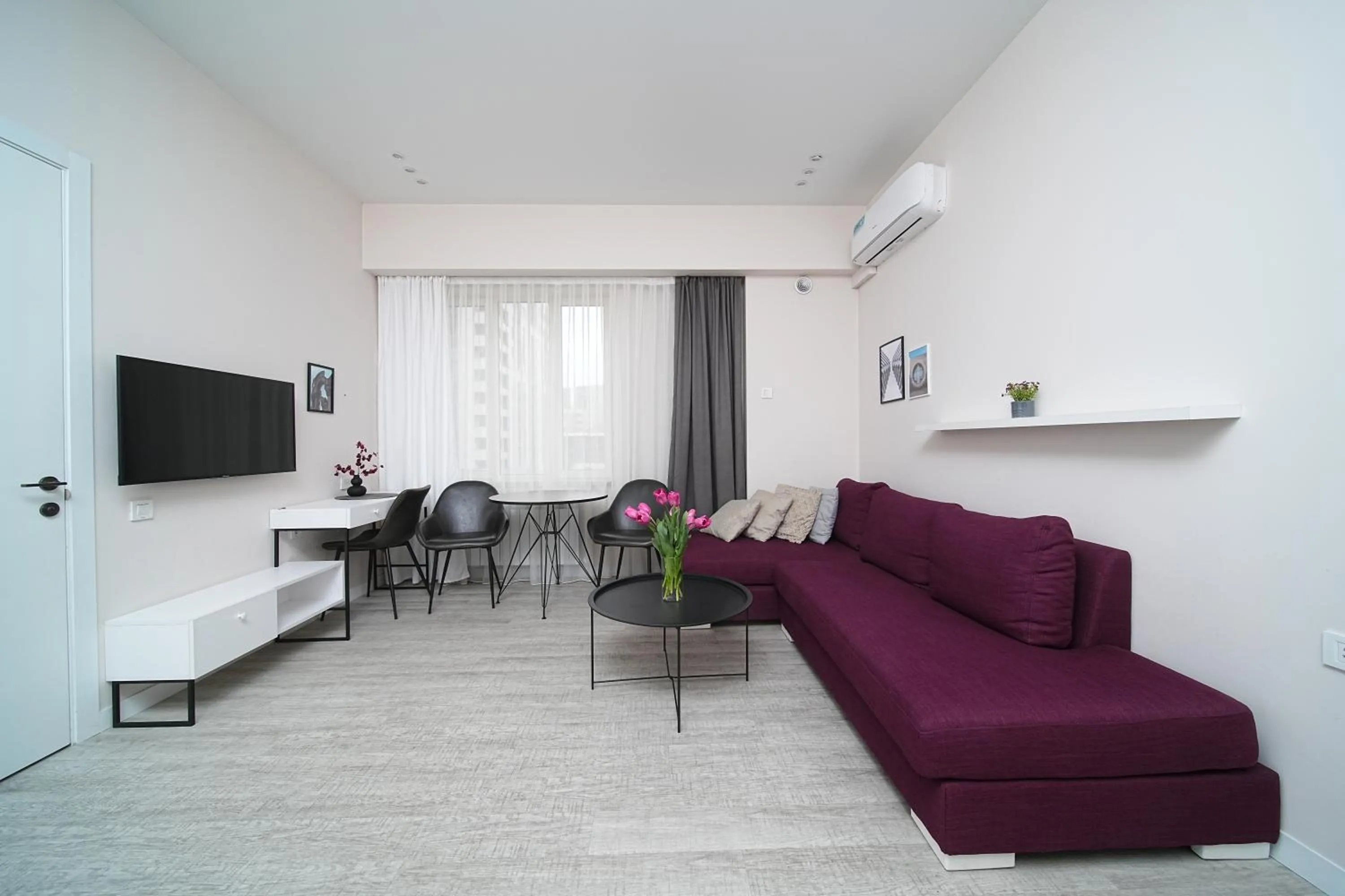 TV and multimedia in Sweet Home Apart-Hotel