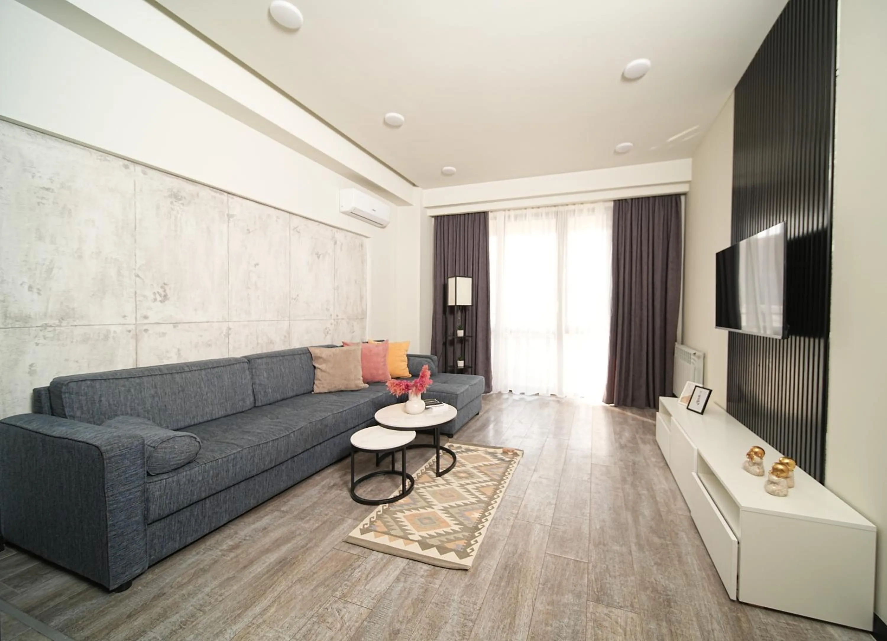 TV and multimedia in Sweet Home Apart-Hotel