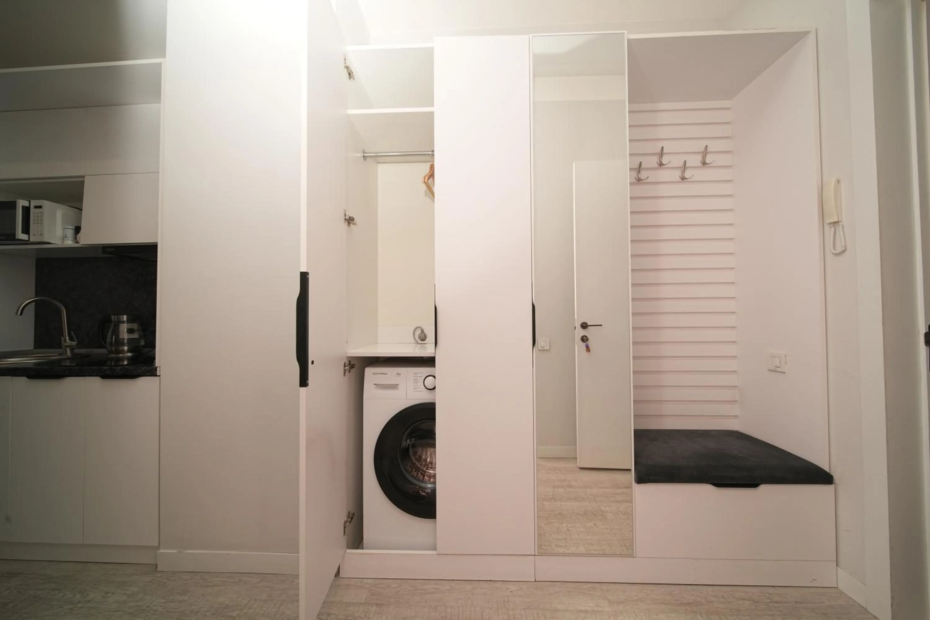 wardrobe in Sweet Home Apart-Hotel