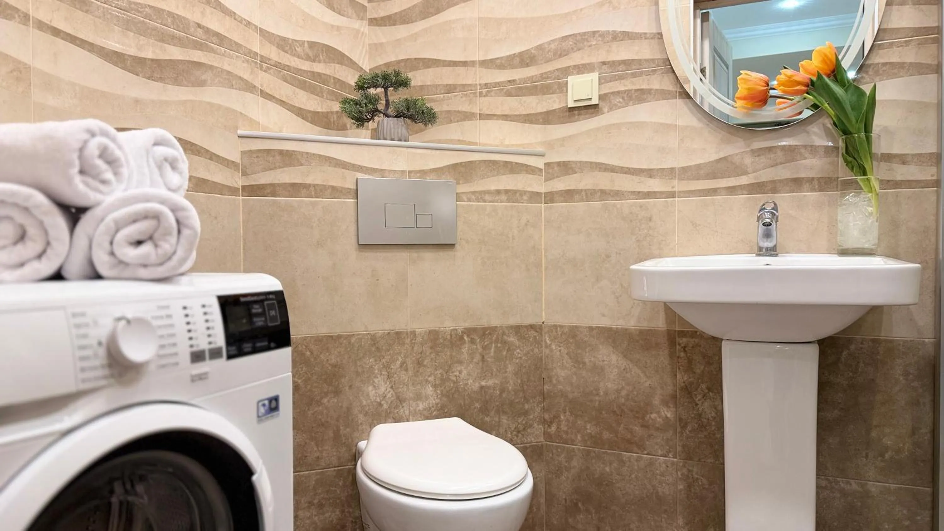 Toilet in Sweet Home Apart-Hotel