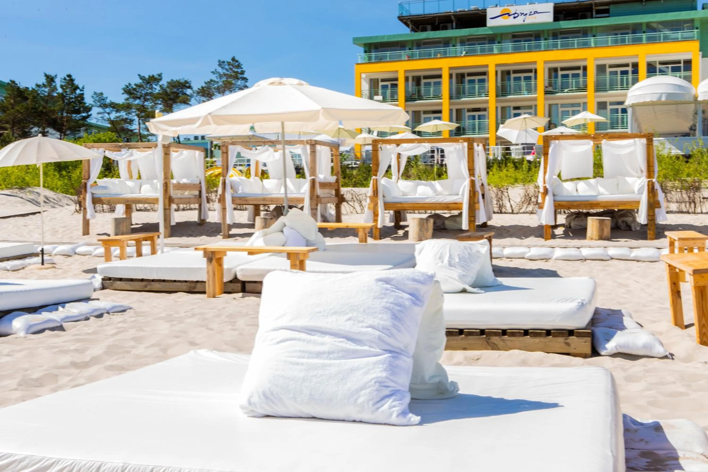 Property building in Hotel Bryza Resort & Spa