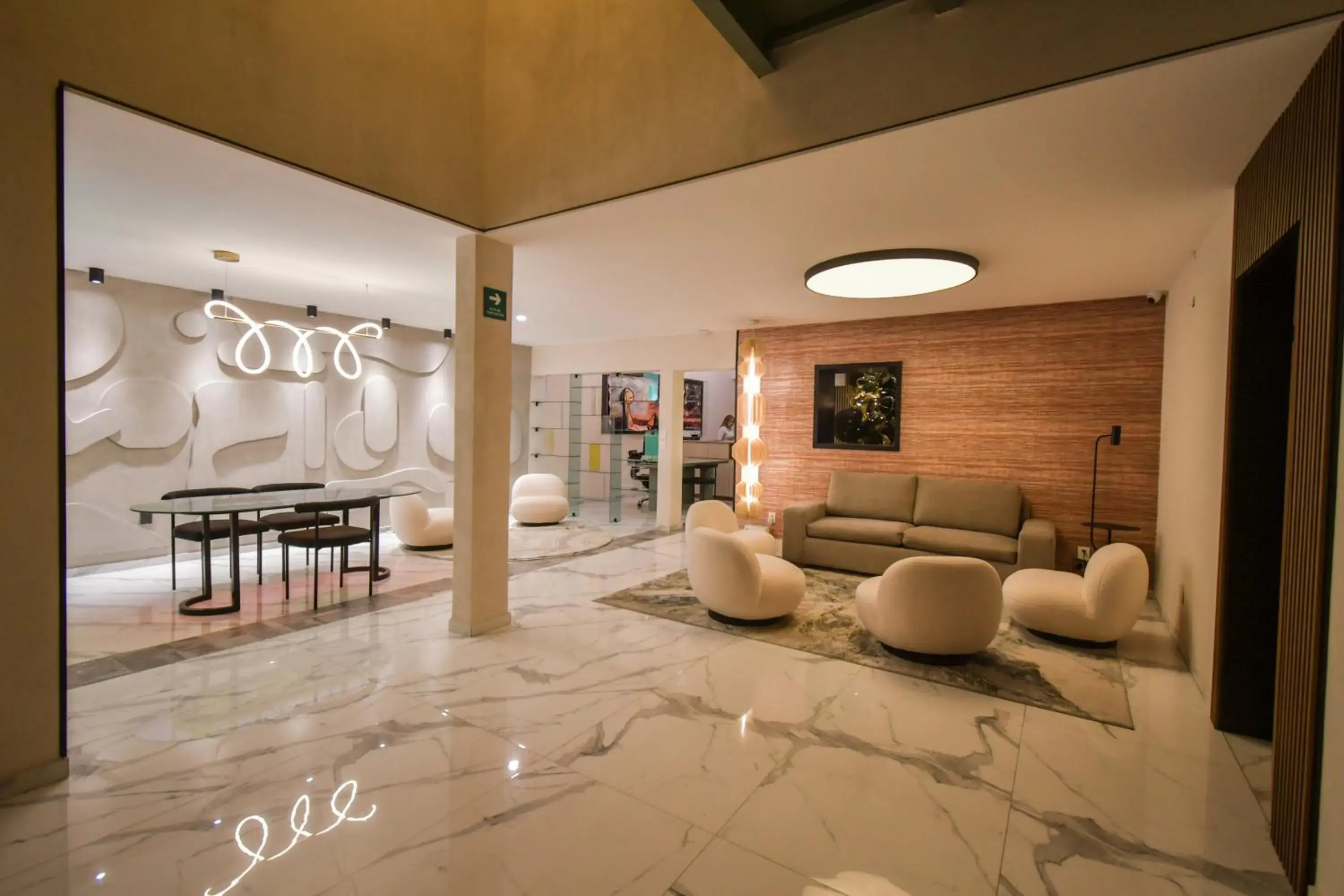 Living room in Expo Satelite 2750 Hotel & Suites Living room in Expo Satelite 2750 Hotel & Suites