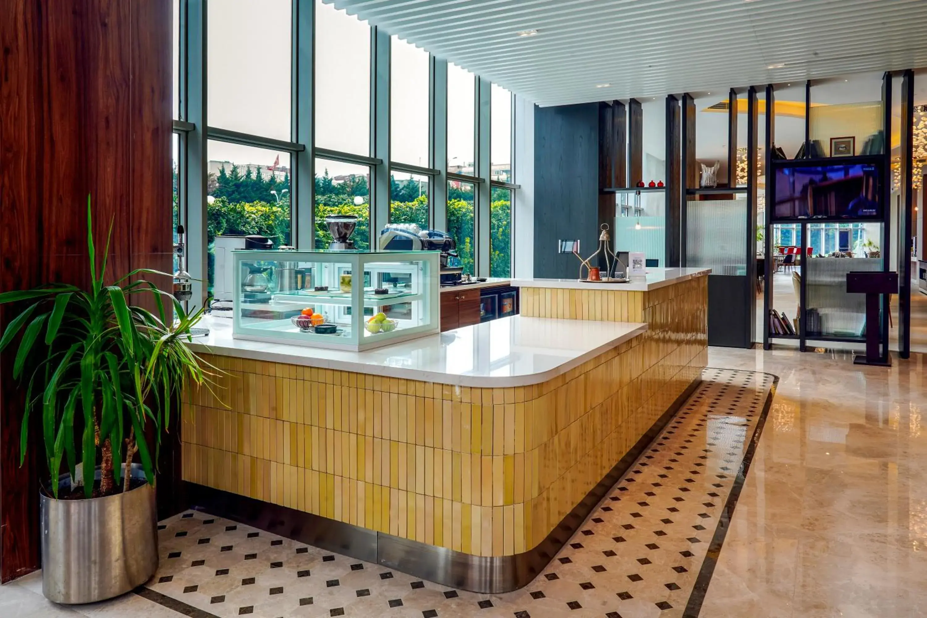 Lounge or bar in Ramada Encore Istanbul Bayrampasa Lounge or bar in Ramada Encore Istanbul Bayrampasa