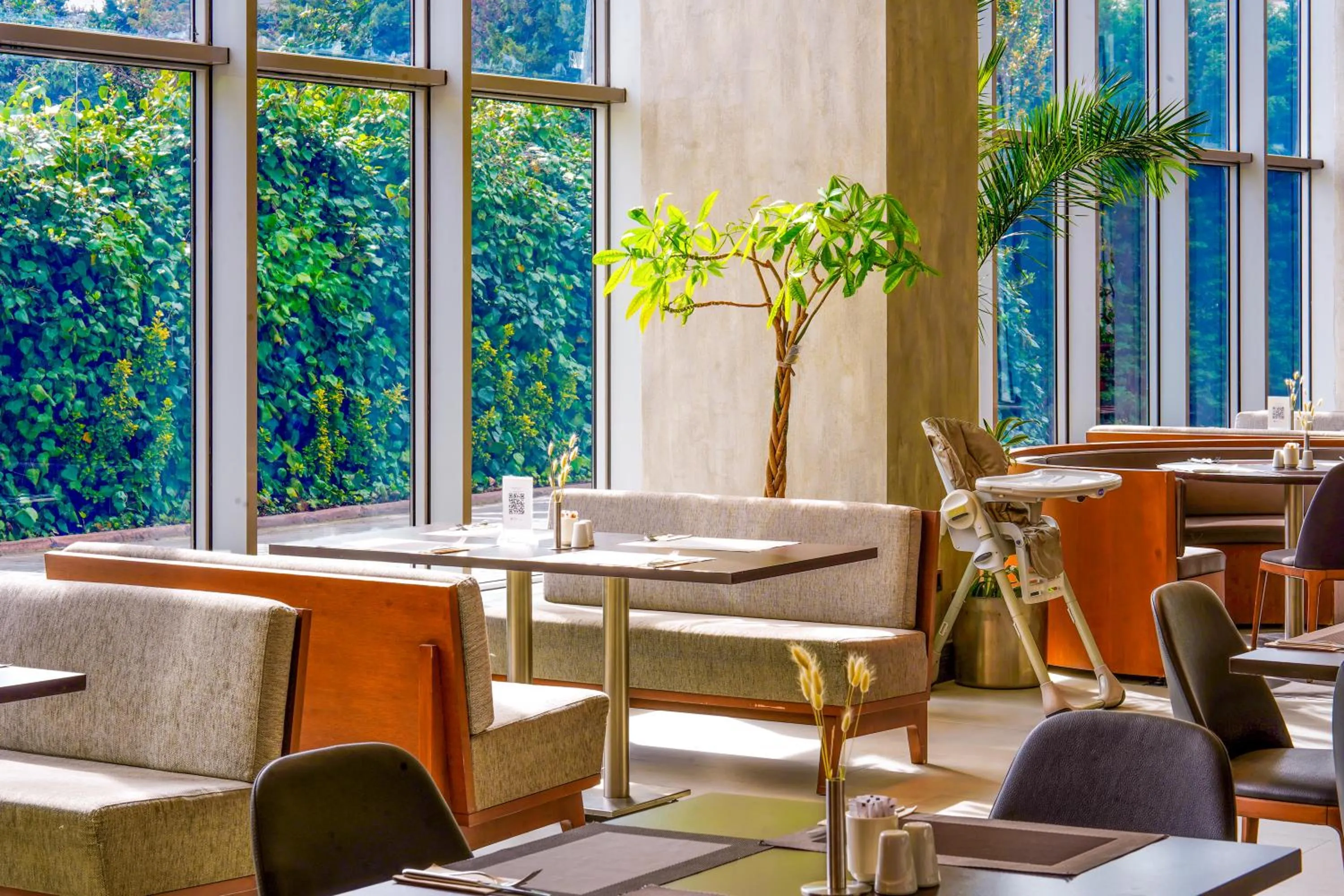 Restaurant/places to eat in Ramada Encore Istanbul Bayrampasa