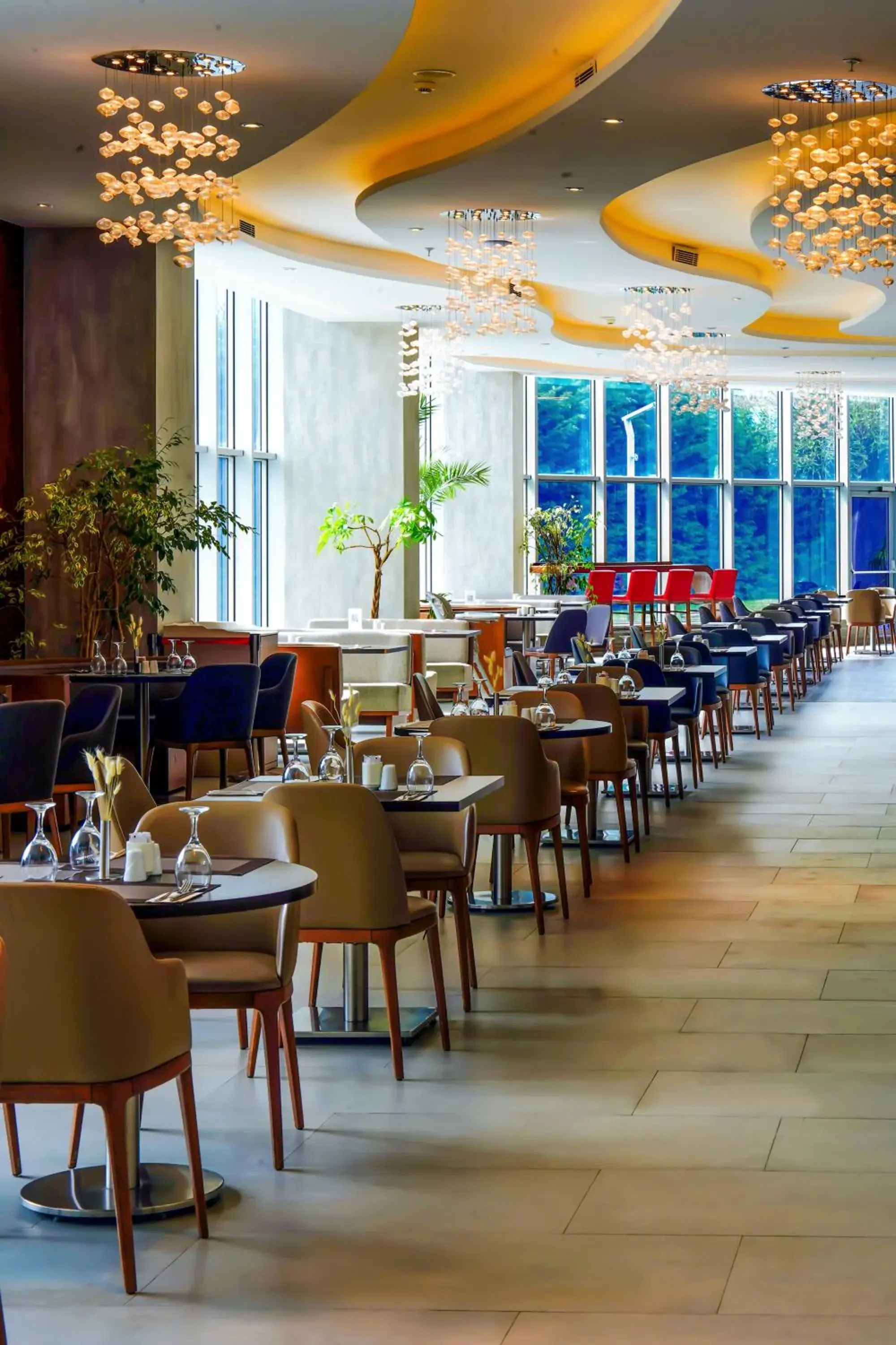 Restaurant/places to eat in Ramada Encore Istanbul Bayrampasa Restaurant/places to eat in Ramada Encore Istanbul Bayrampasa