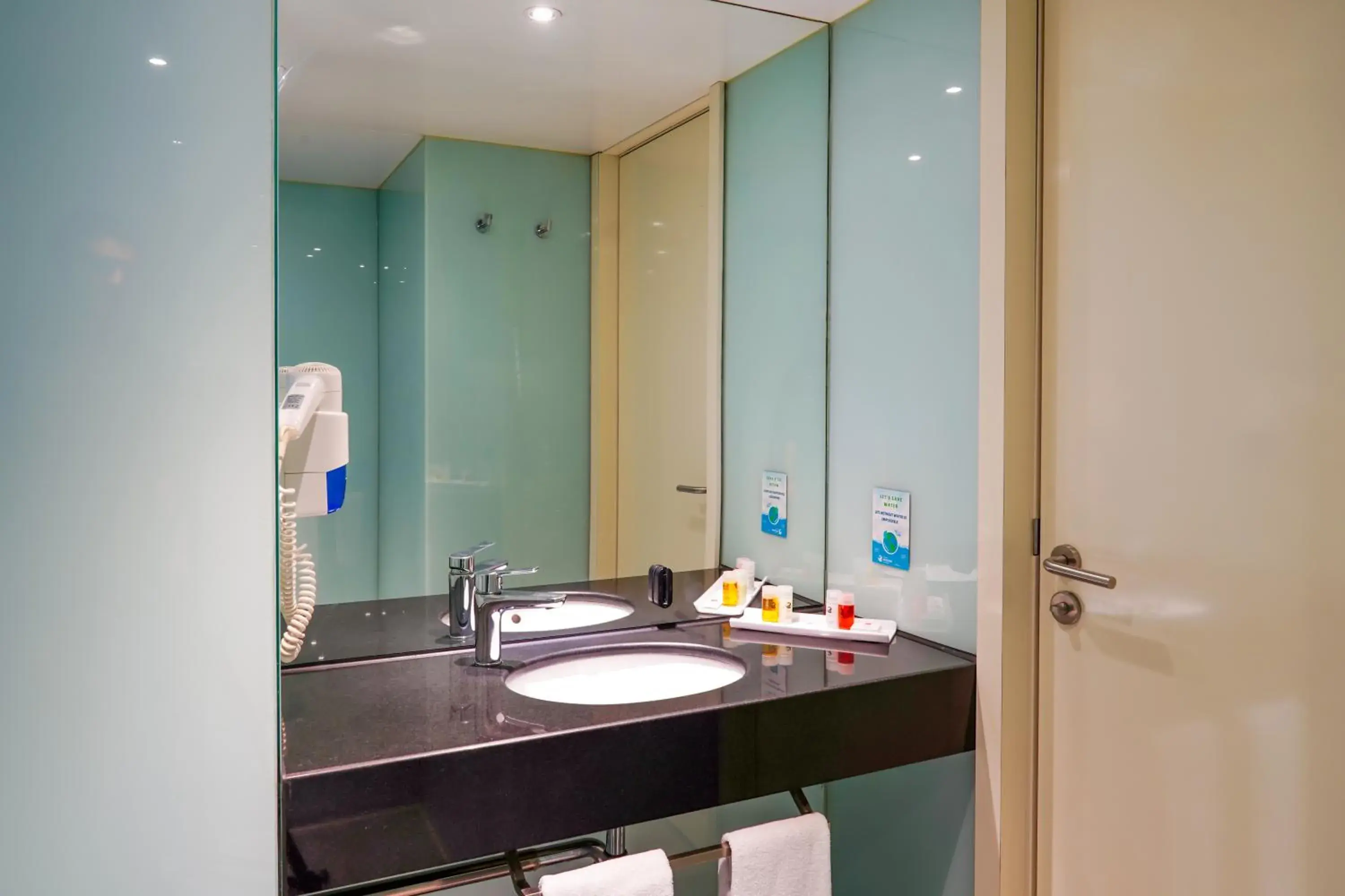 Bathroom in Ramada Encore Istanbul Bayrampasa Bathroom in Ramada Encore Istanbul Bayrampasa