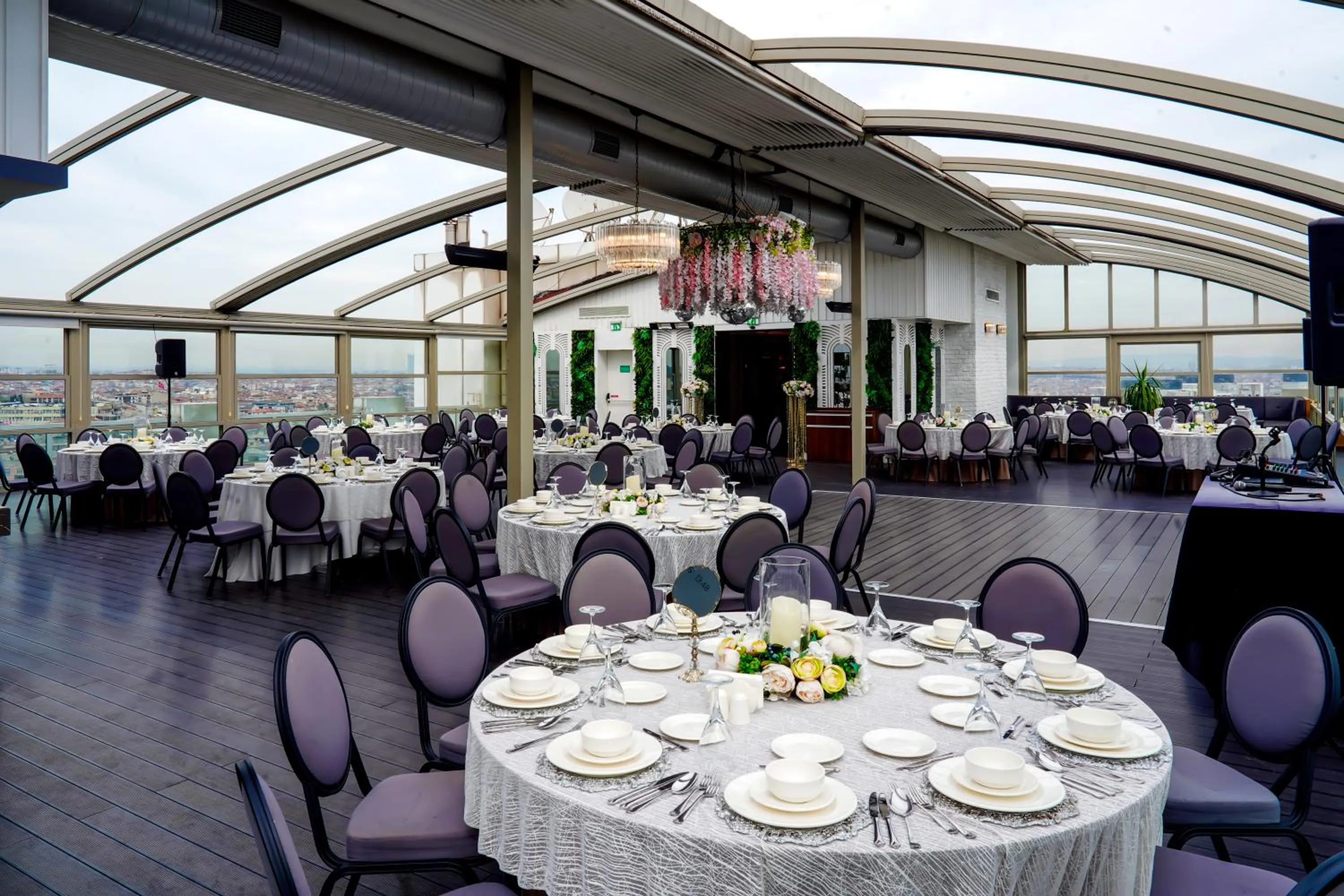 Restaurant/places to eat in Ramada Encore Istanbul Bayrampasa