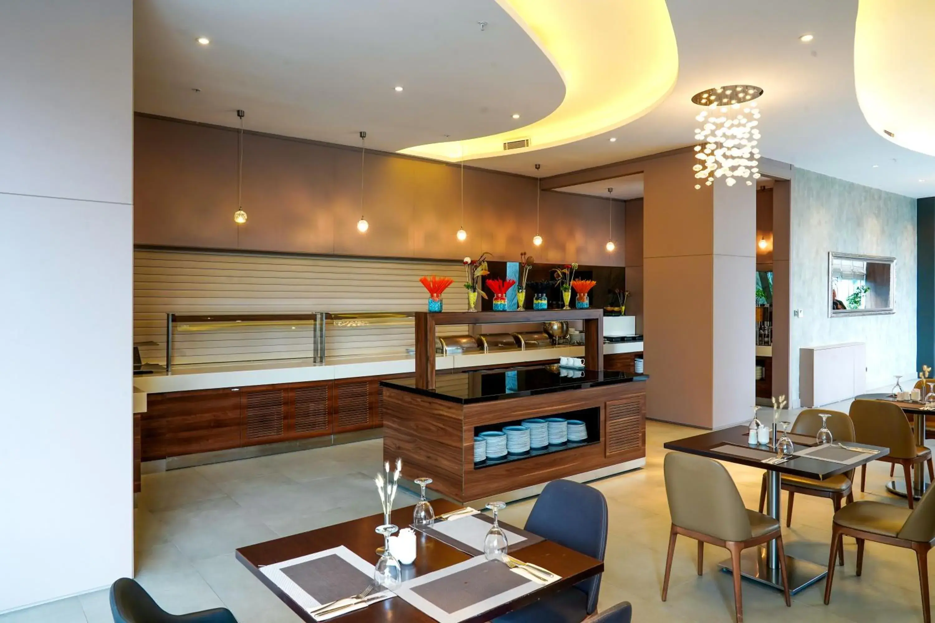 Restaurant/places to eat in Ramada Encore Istanbul Bayrampasa Restaurant/places to eat in Ramada Encore Istanbul Bayrampasa