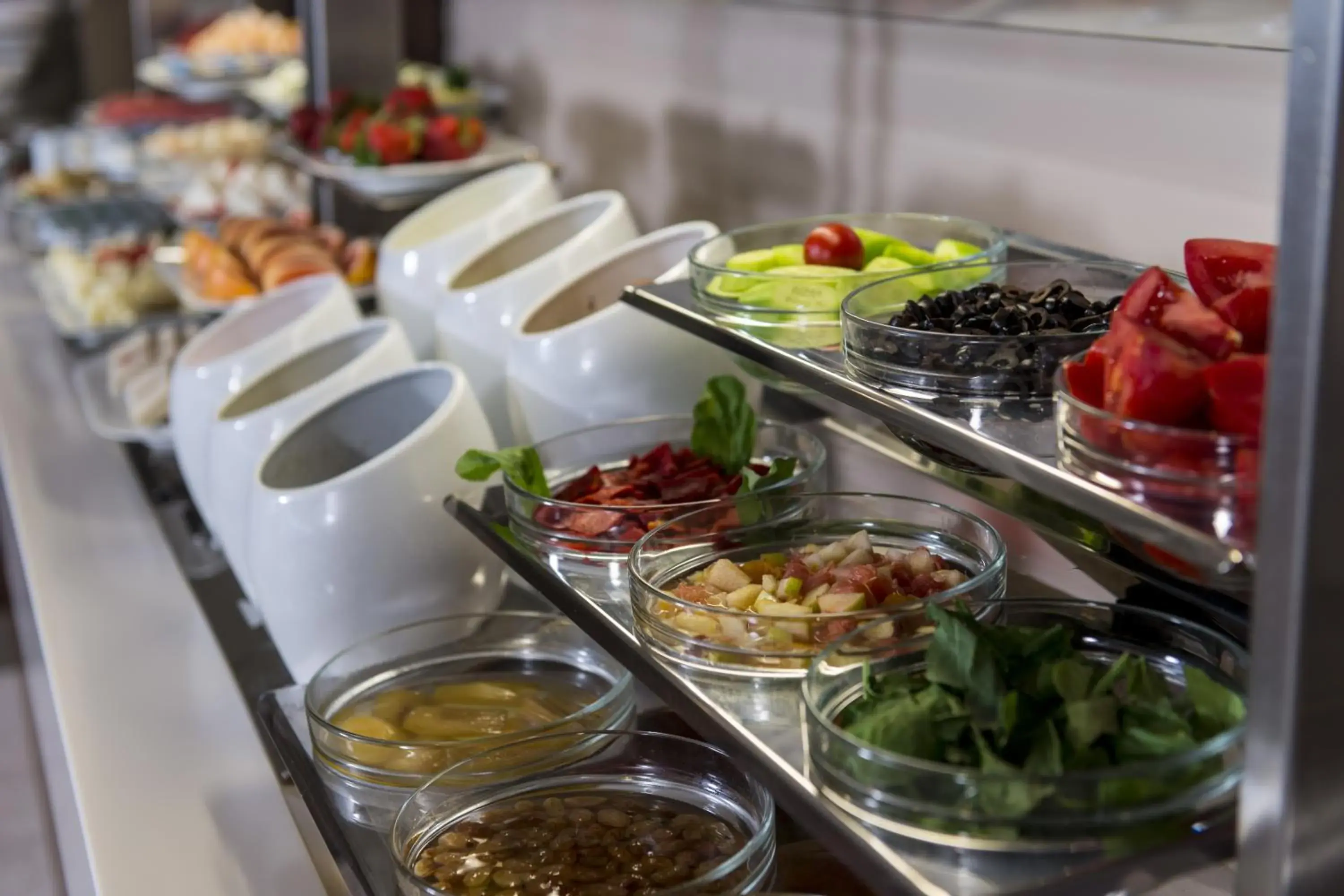 Restaurant/places to eat in Ramada Encore Istanbul Bayrampasa Restaurant/places to eat in Ramada Encore Istanbul Bayrampasa