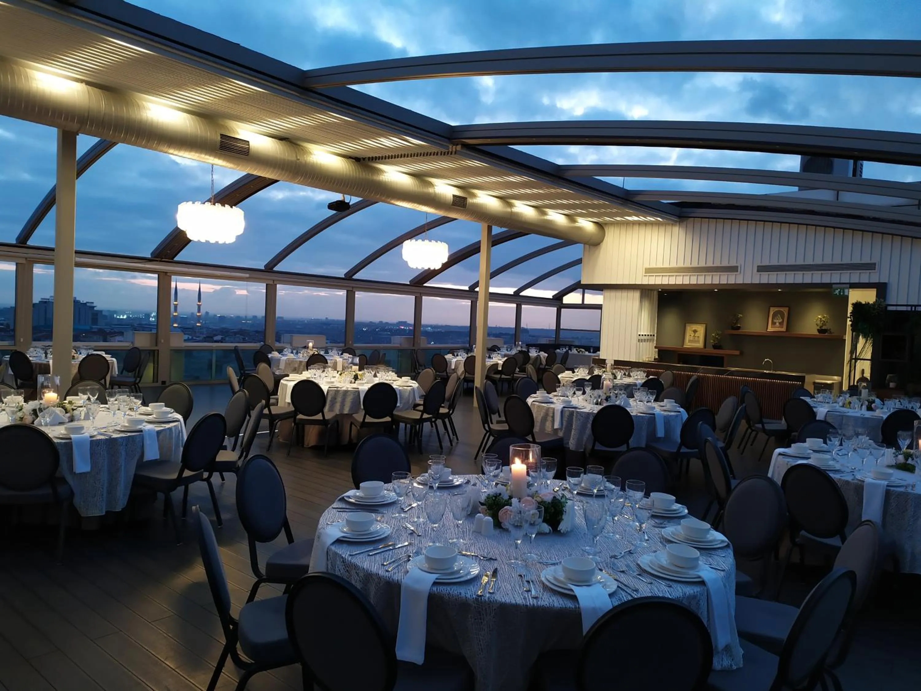 Restaurant/places to eat in Ramada Encore Istanbul Bayrampasa