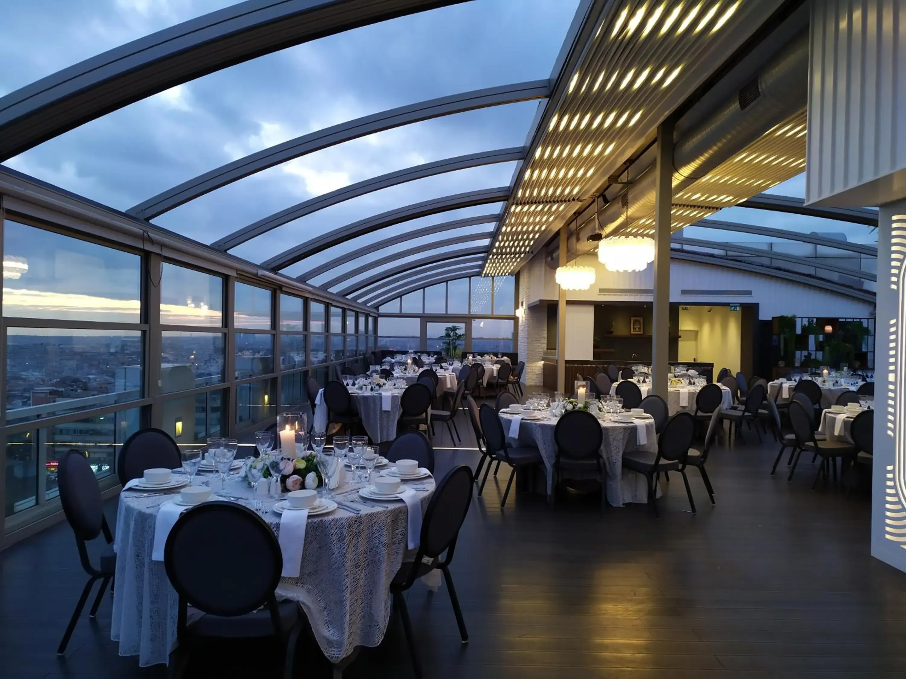 Restaurant/places to eat in Ramada Encore Istanbul Bayrampasa Restaurant/places to eat in Ramada Encore Istanbul Bayrampasa