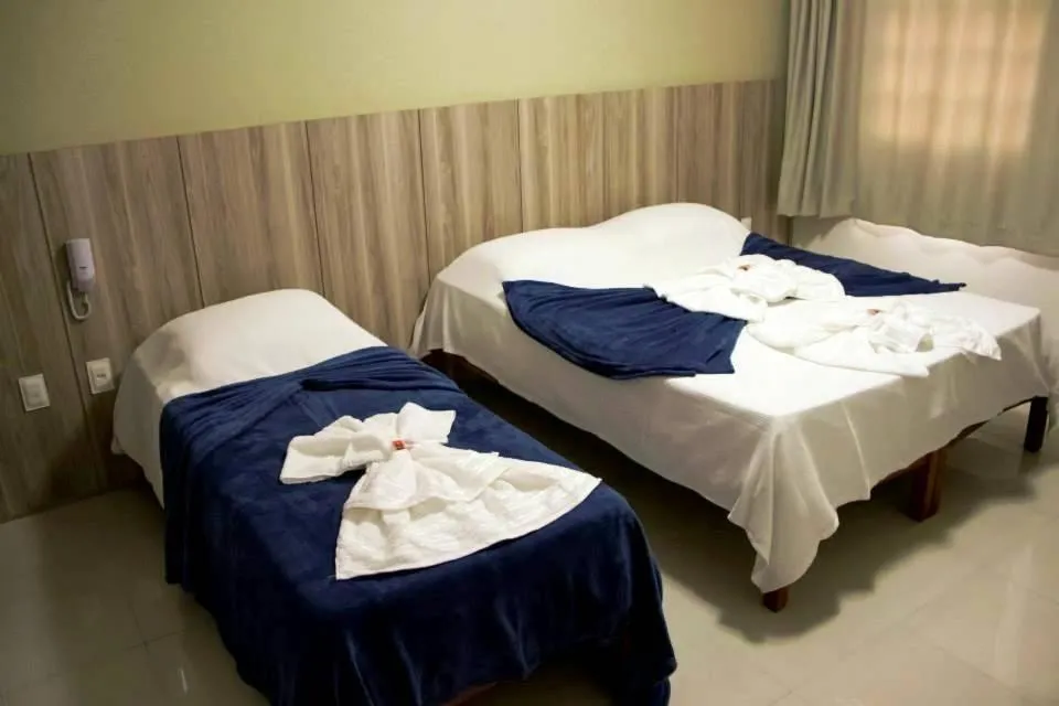 Triple Room - single occupancy in Pousada Treze de Março