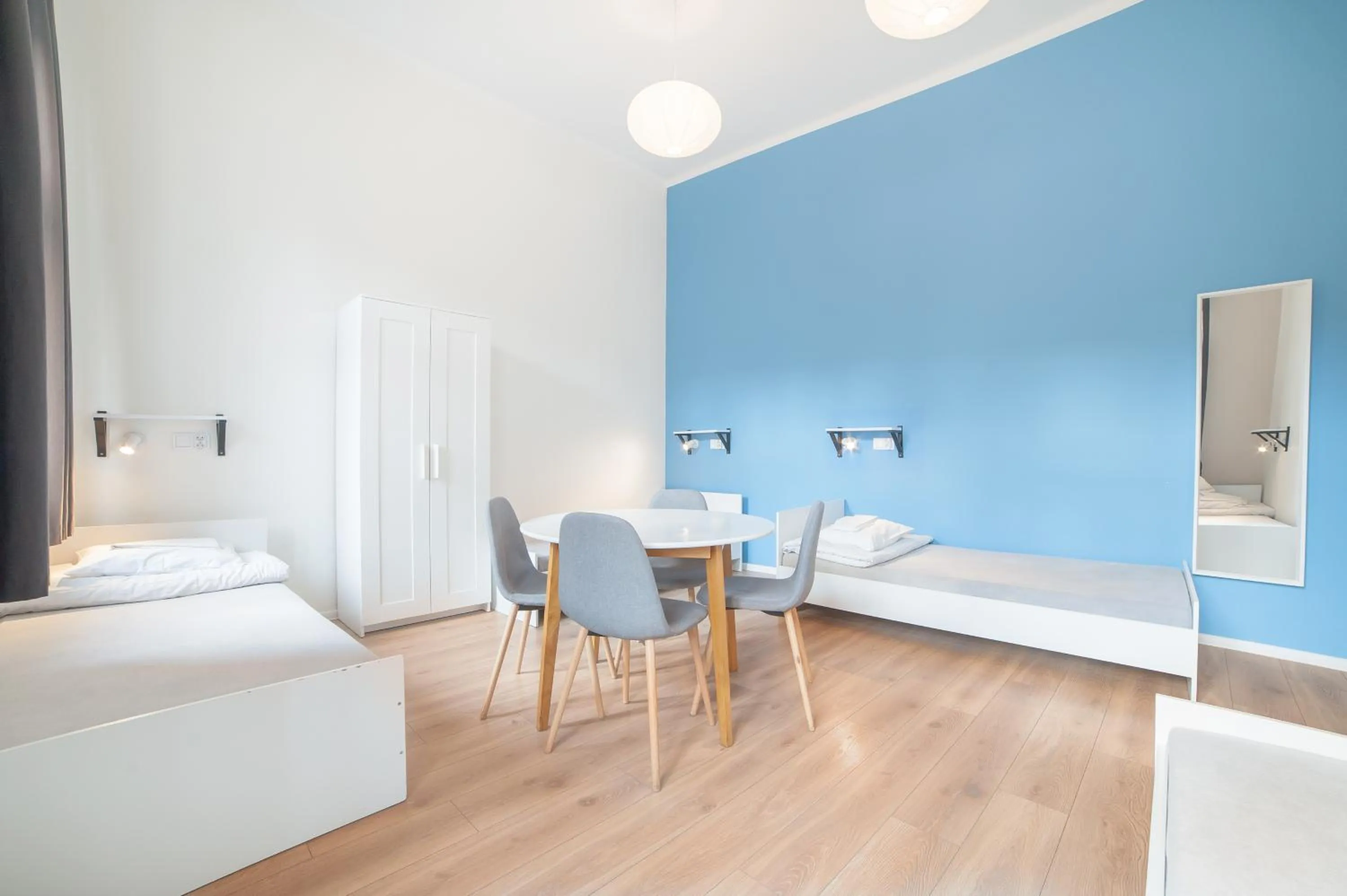 Photo of the whole room, Bed in Dizzy Daisy Hostel