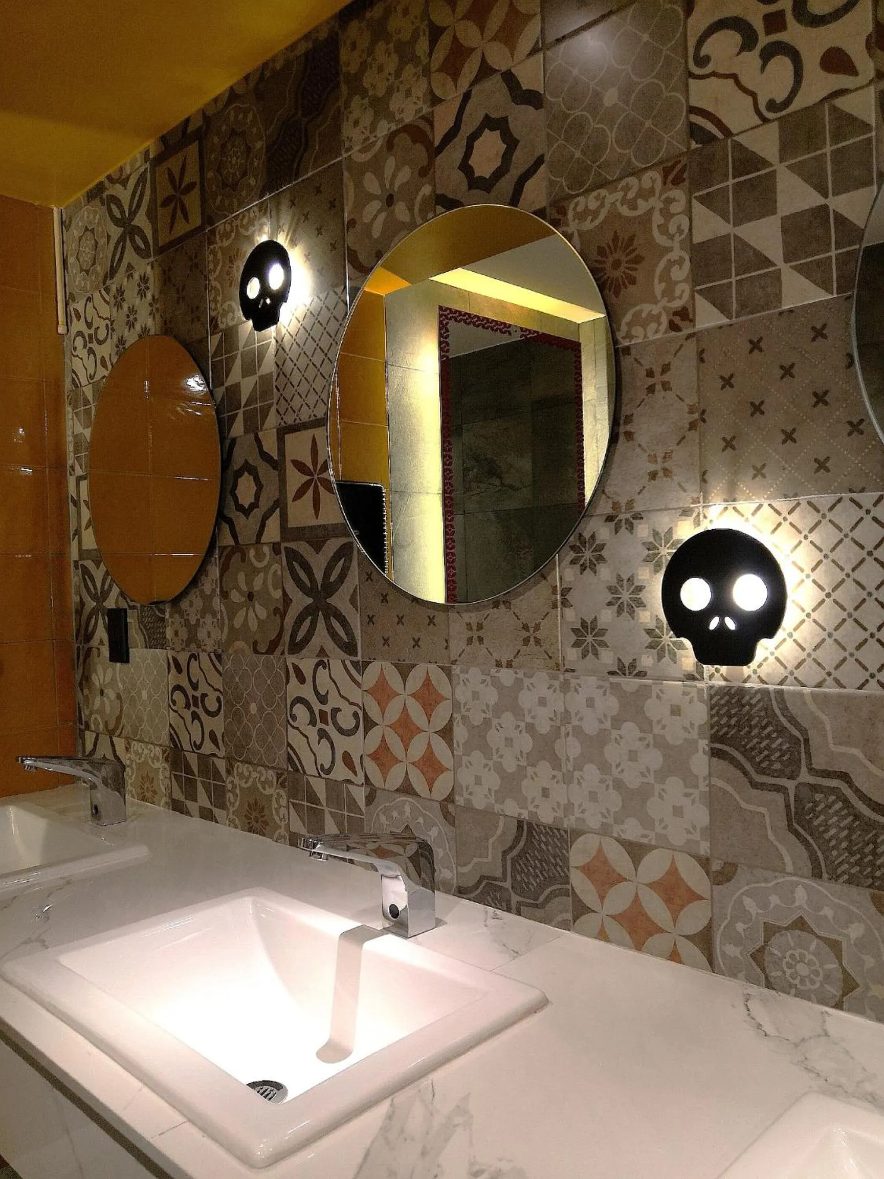 Public Bath in Barrio Downtown Mexico City Hostel