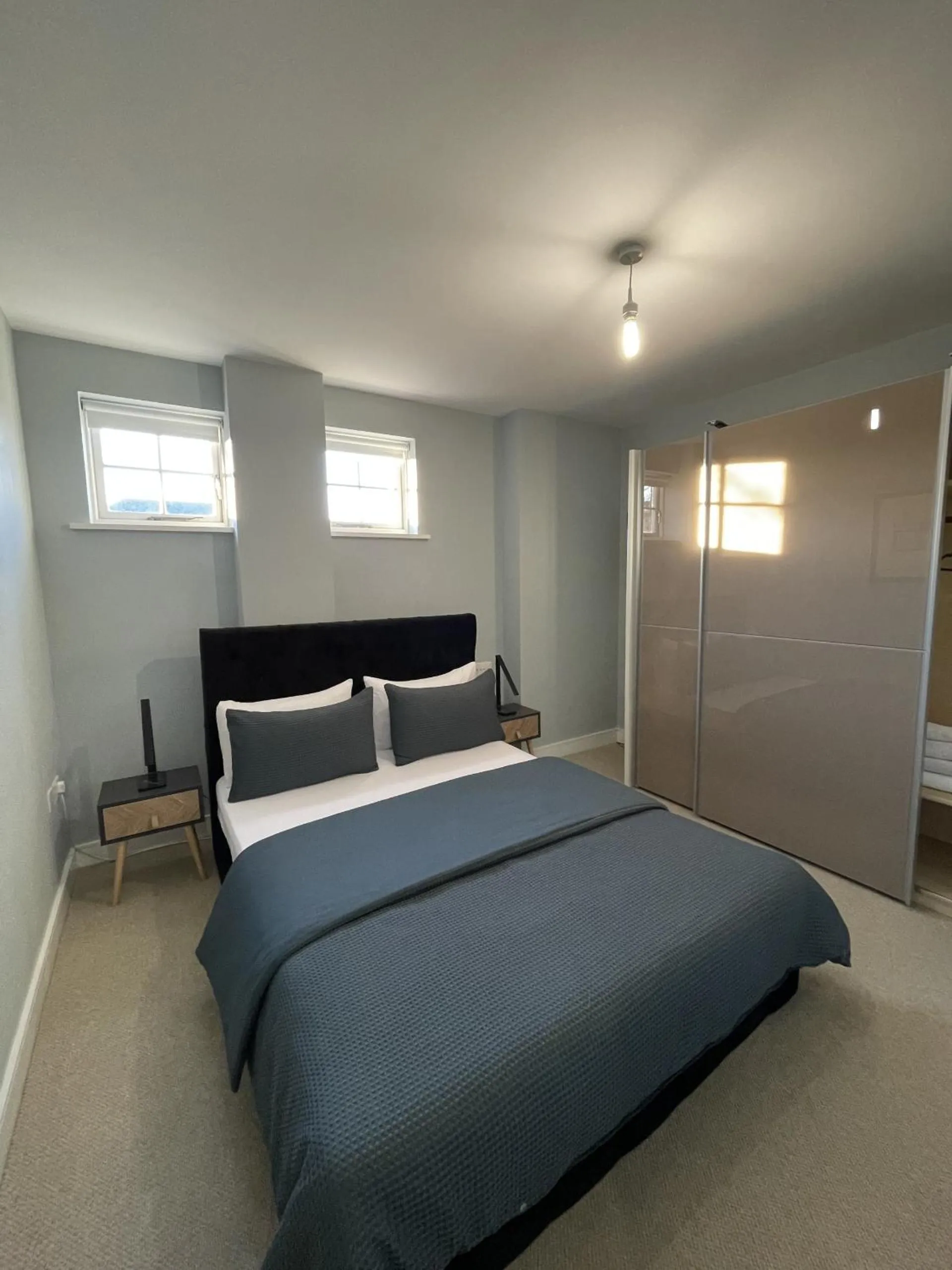 Bathroom, Bed in 1 Bed House, Free Parking, Braintree City Centre with Sky TV