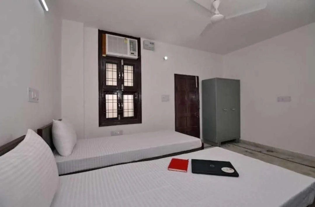 Bedroom, Bed in Hotel O POP Royal Guest House Near Omaxe Celebration Mall