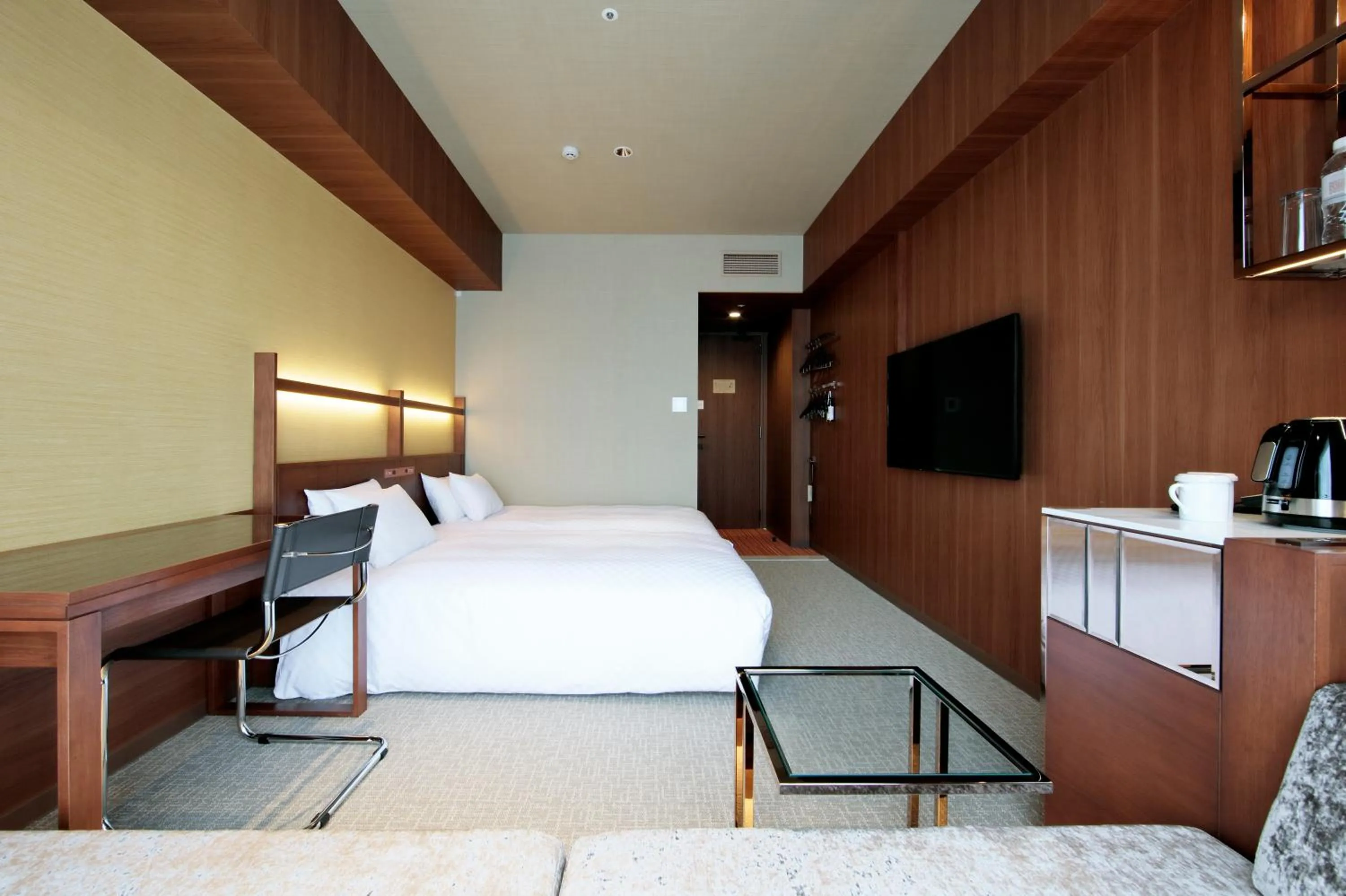 Photo of the whole room, Bed in Candeo Hotel Utsunomiya