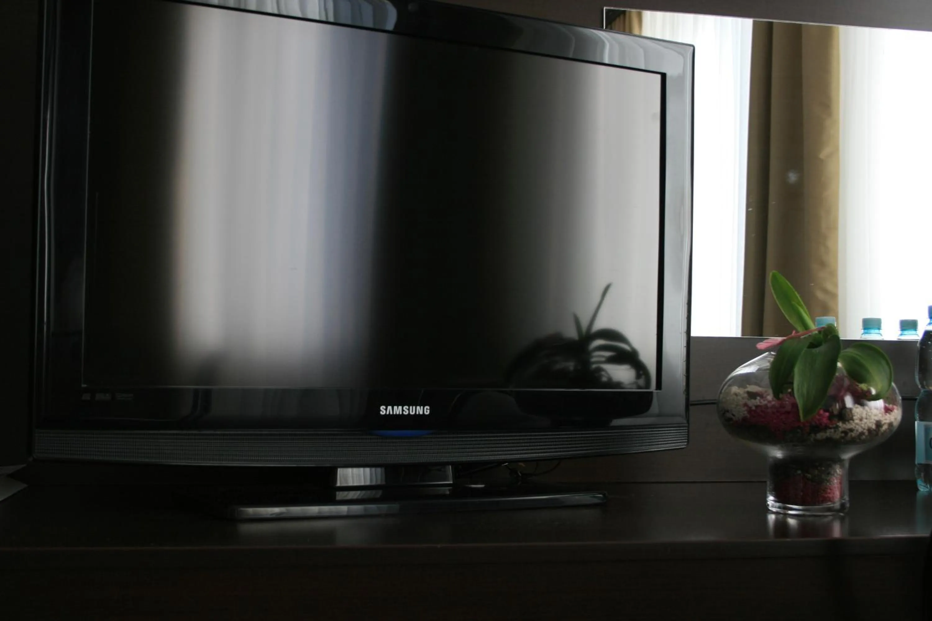 TV and multimedia in Hotel Junior 2