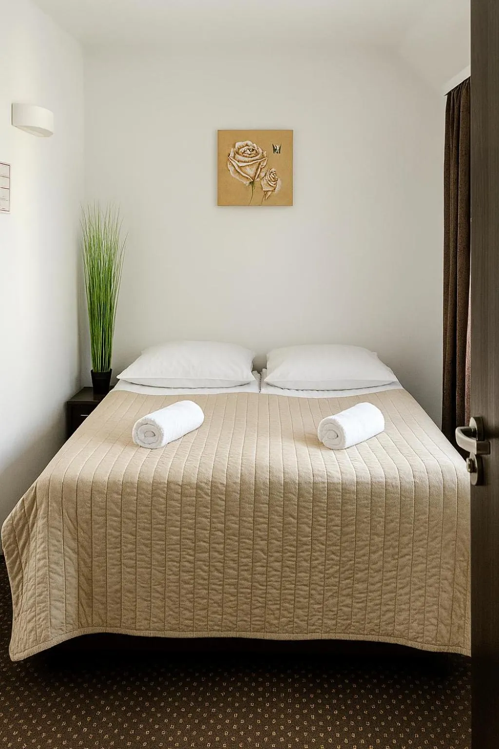 Bed in Hotel Junior 2